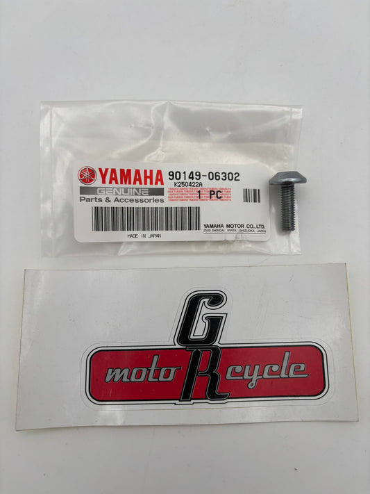YAMAHA SCREW (4DN) 90149-06302-00 Y82