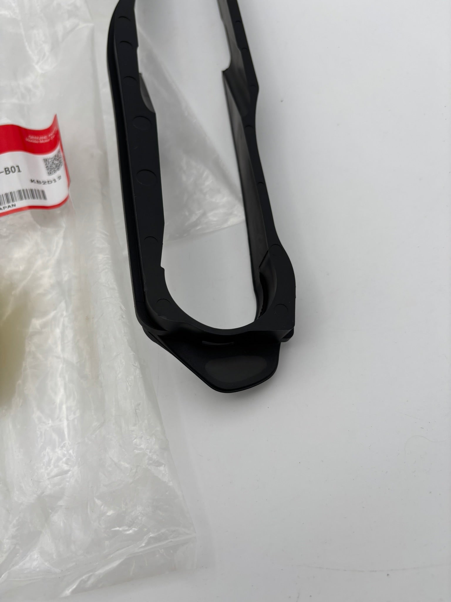 HONDA CHAIN SLIDER 52170-KZ3-B01 H98