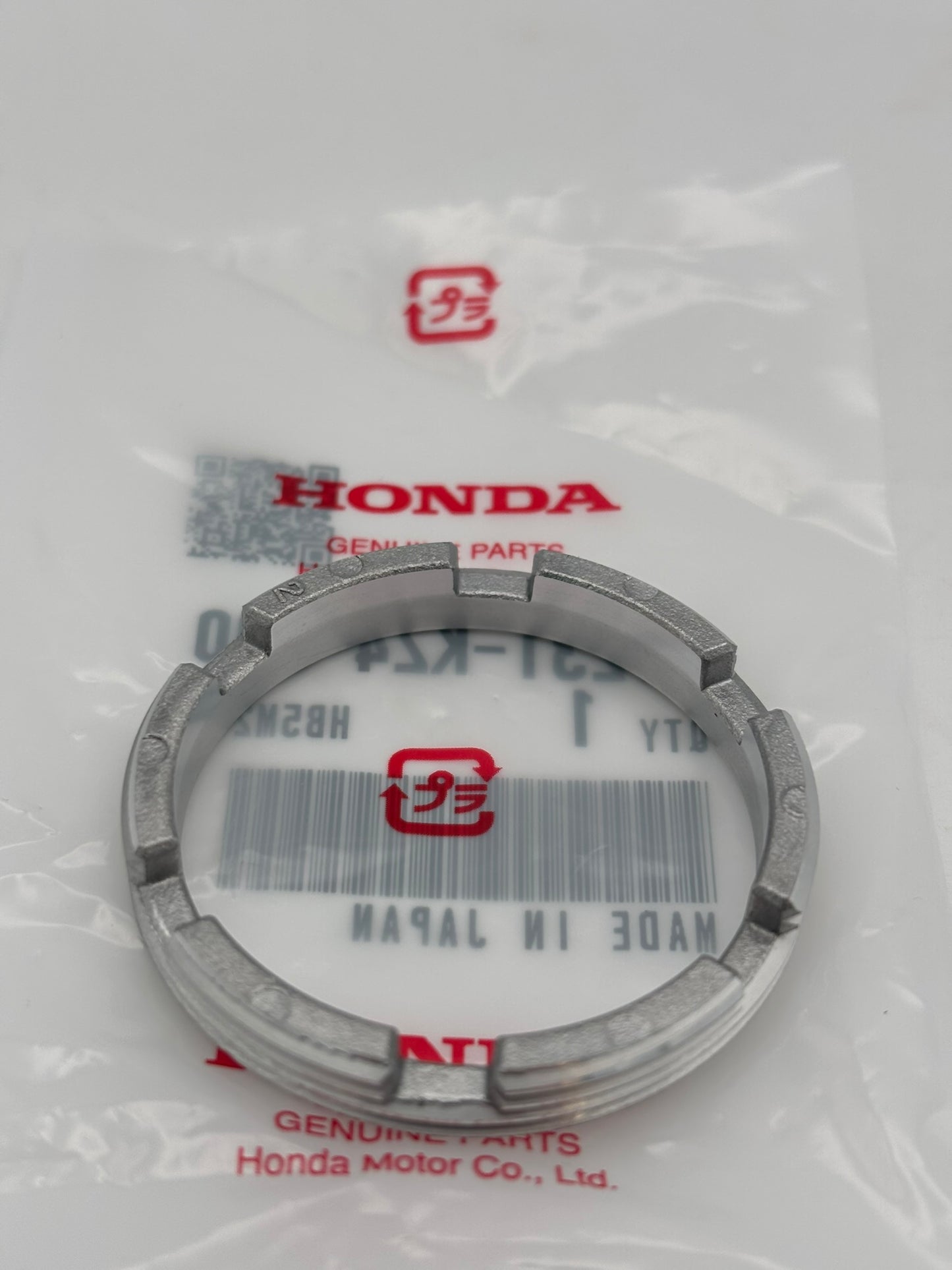 HONDA REAR WHEEL BEARING RETAINER 41231-KZ4-000 H100