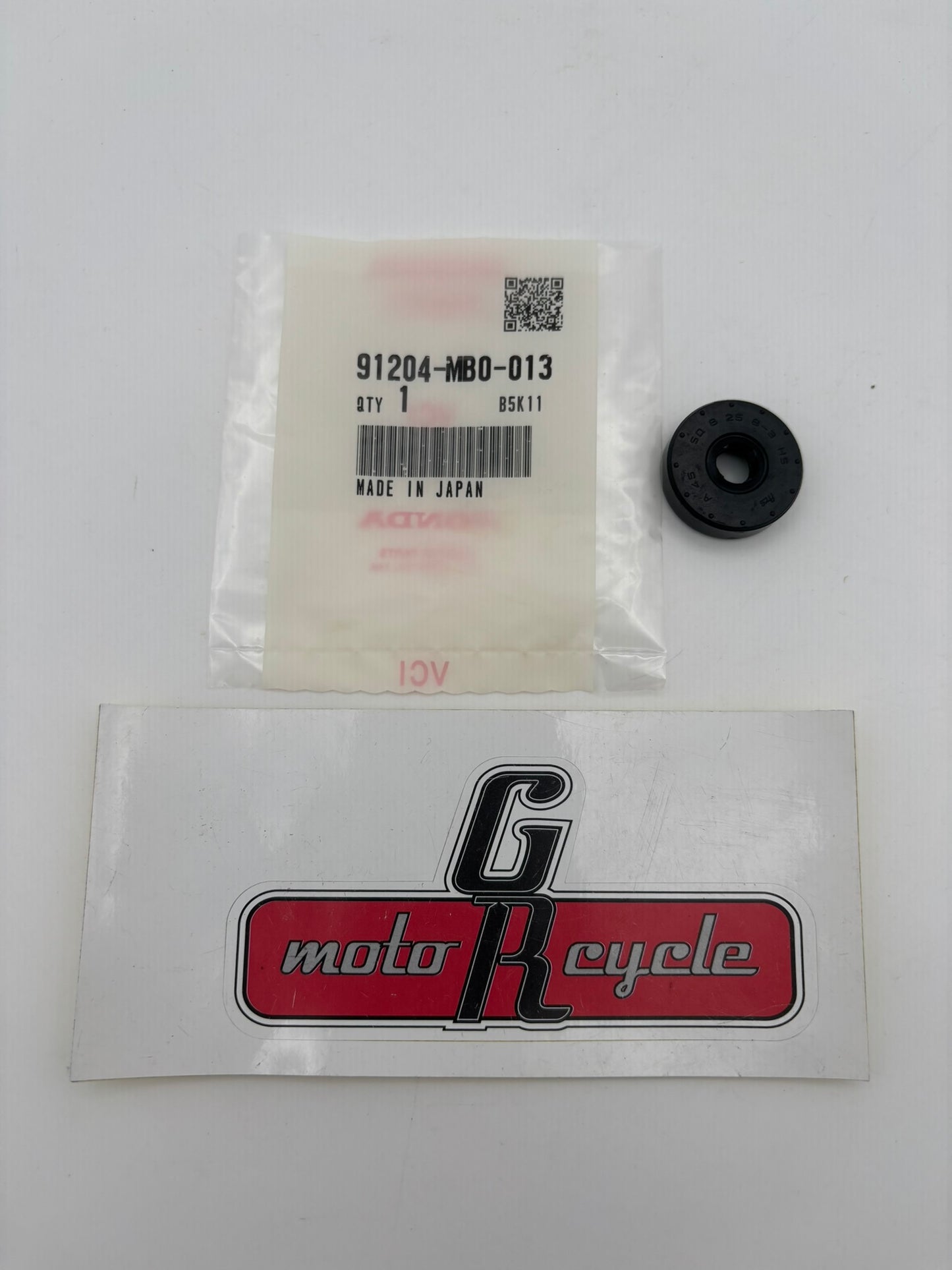 HONDA OIL SEAL (8X25X8) 91204-MB0-013 H50