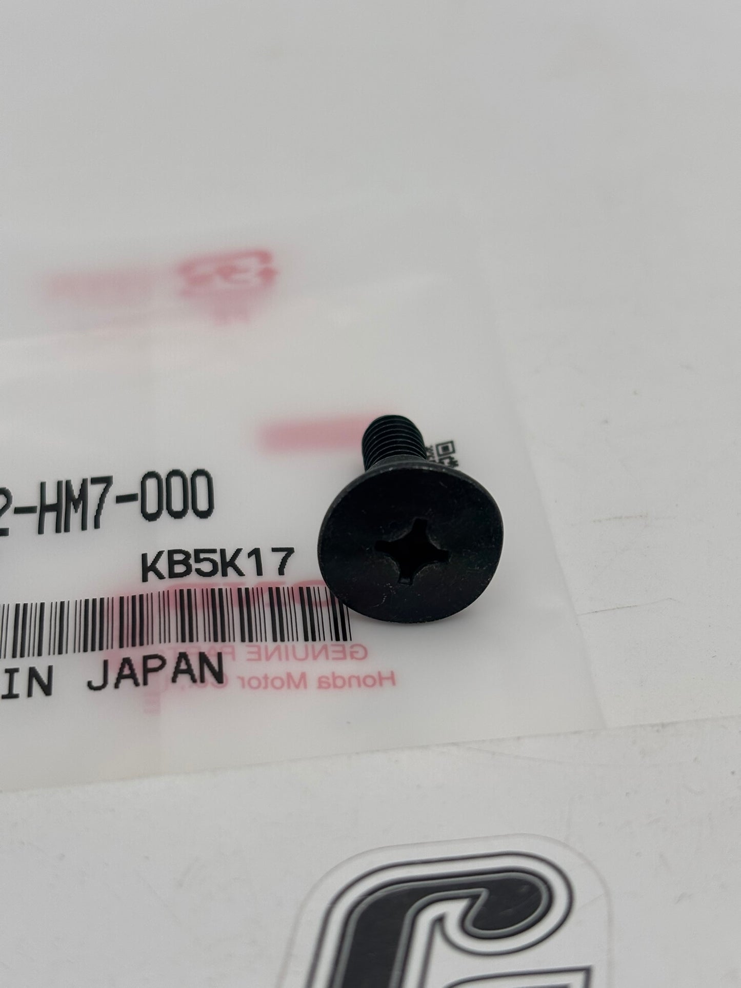 HONDA SPECIAL SCREW (6X8) 90102-HM7-000 H102