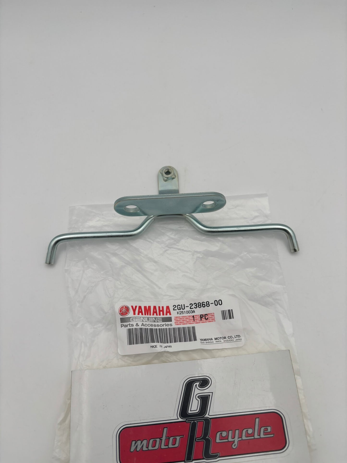 YAMAHA STEERING BRACKET 2GU-23868-00-00 Y271