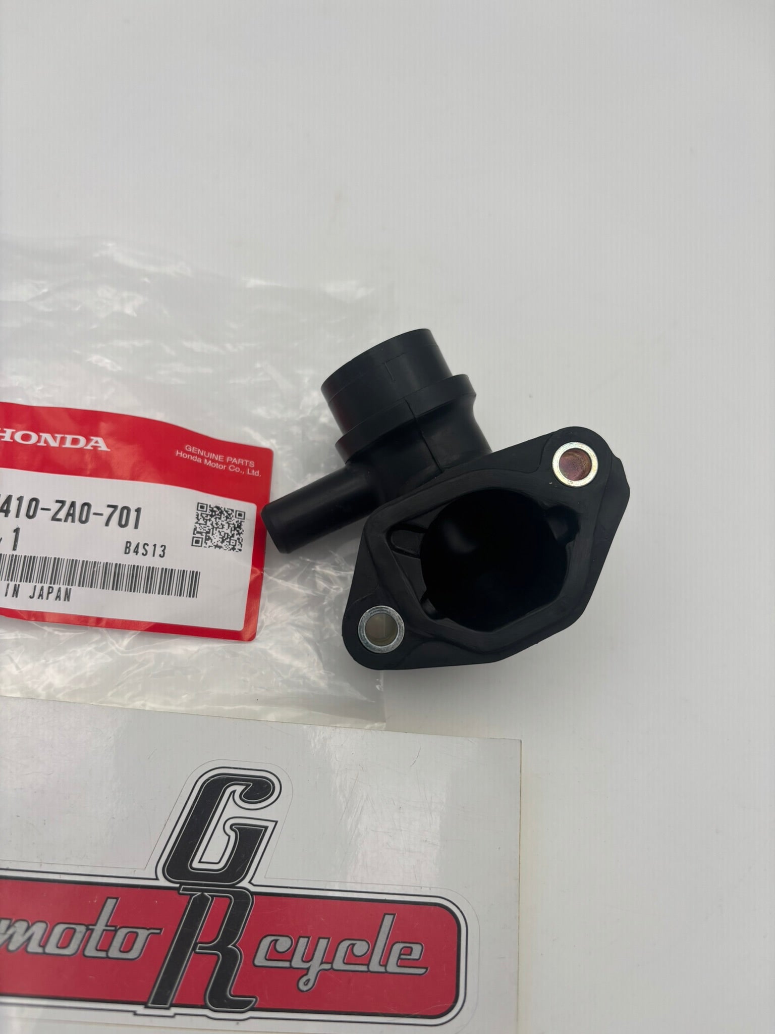 HONDA ELBOW AIR CLEANER 17410-ZA0-701 H182