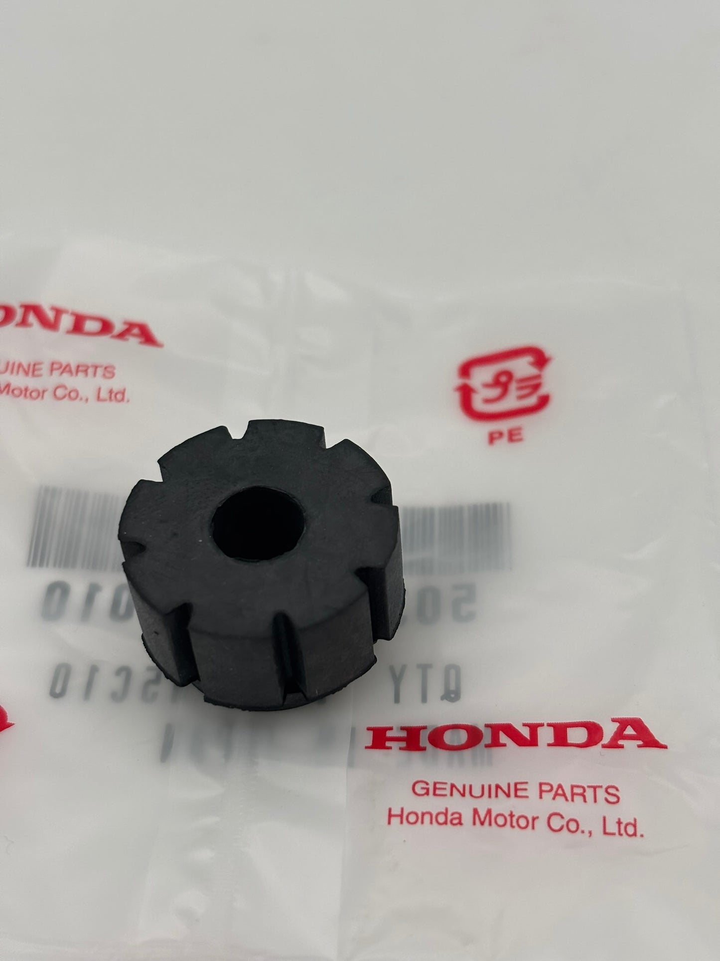 HONDA BATTERY RUBBER A 50323-300-010 H32