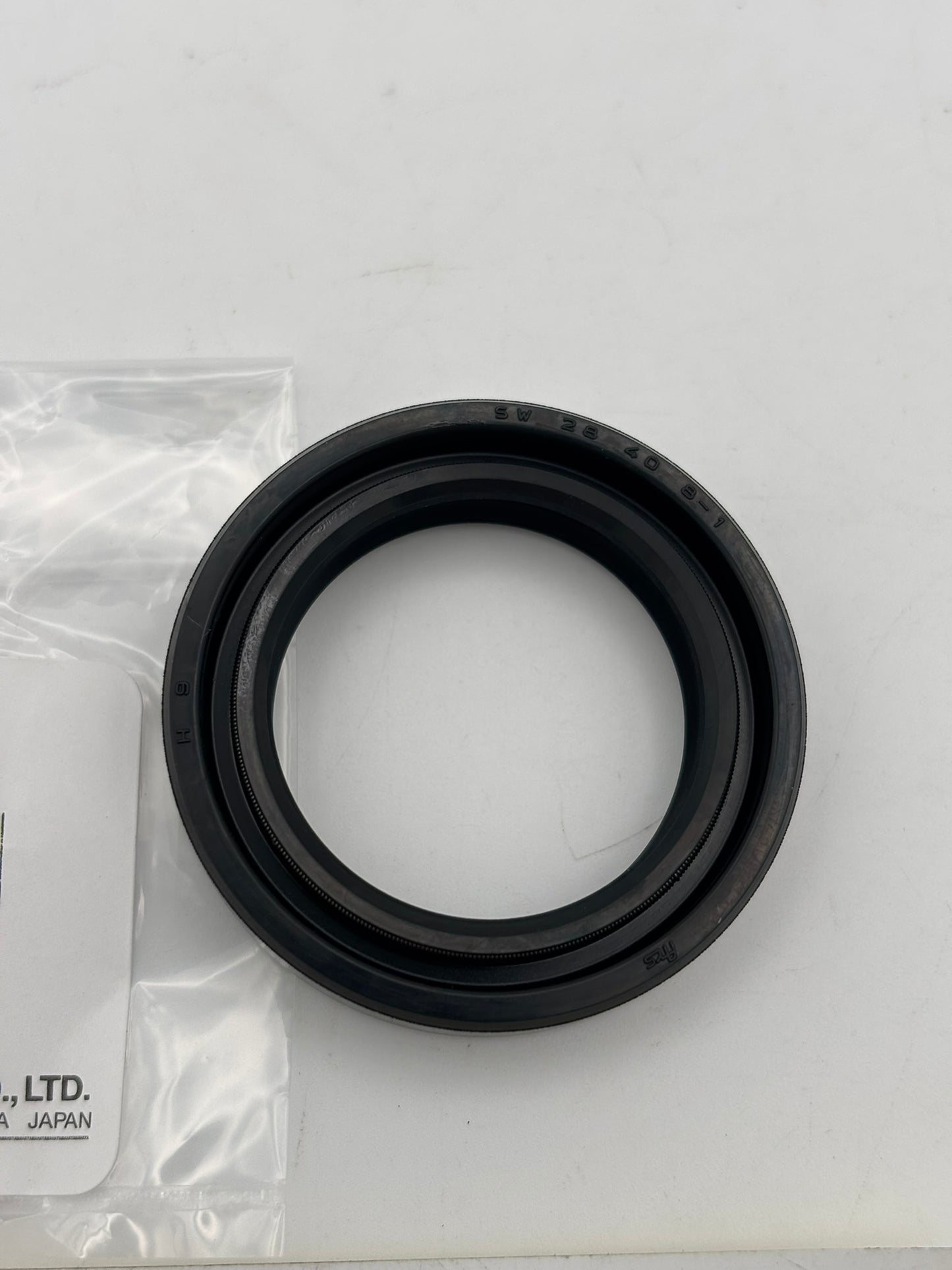 YAMAHA OIL SEAL (28X40X8-132) (SUB 93103-28126-00 ) 93103-28011-00 Y107
