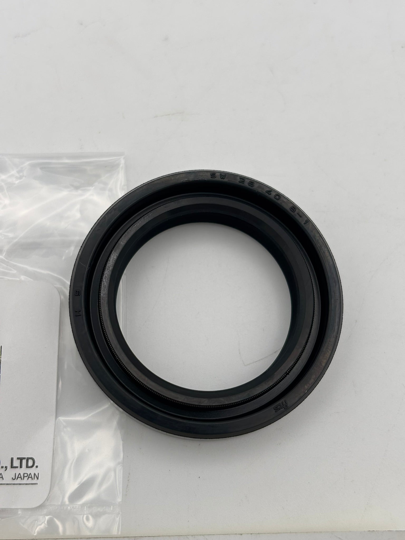 YAMAHA OIL SEAL (28X40X8-132) (SUB 93103-28126-00 ) 93103-28011-00 Y107
