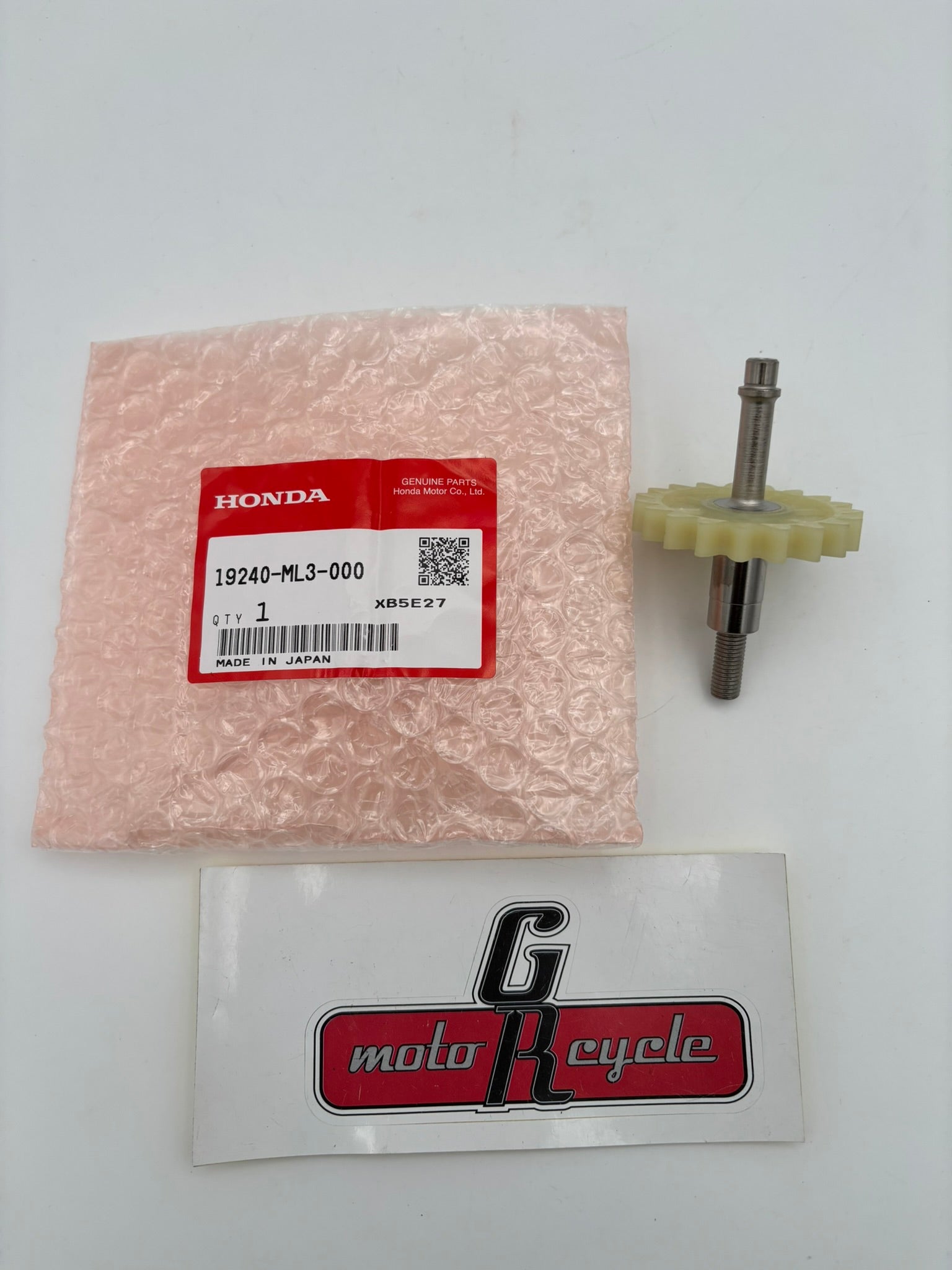 HONDA WATER PUMP SHAFT GEAR 19240-ML3-000 H99