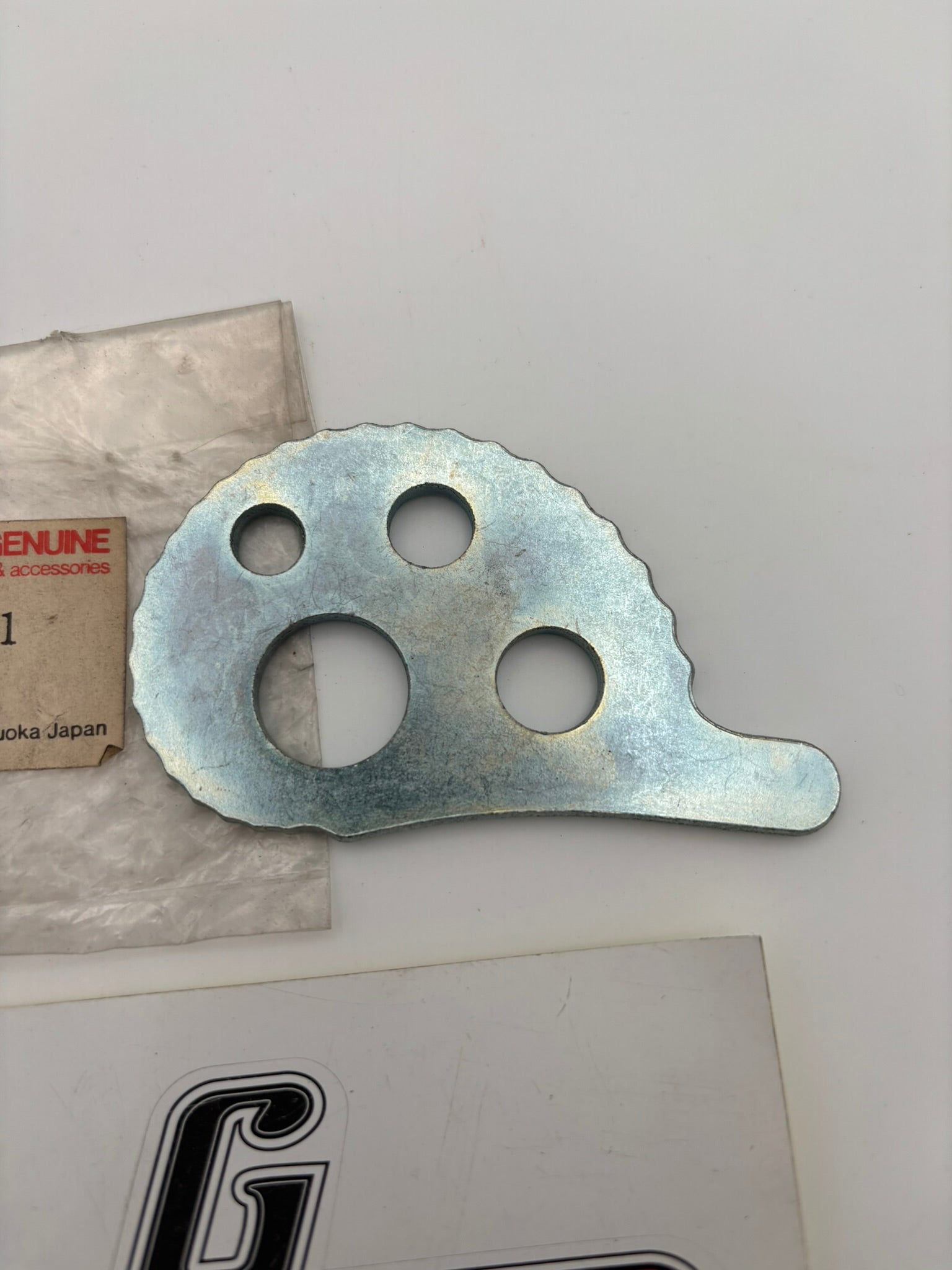 YAMAHA CHAIN PULLER (SUB 1M1-25388-00-00 ) 1M1-25388-01-00 Y182