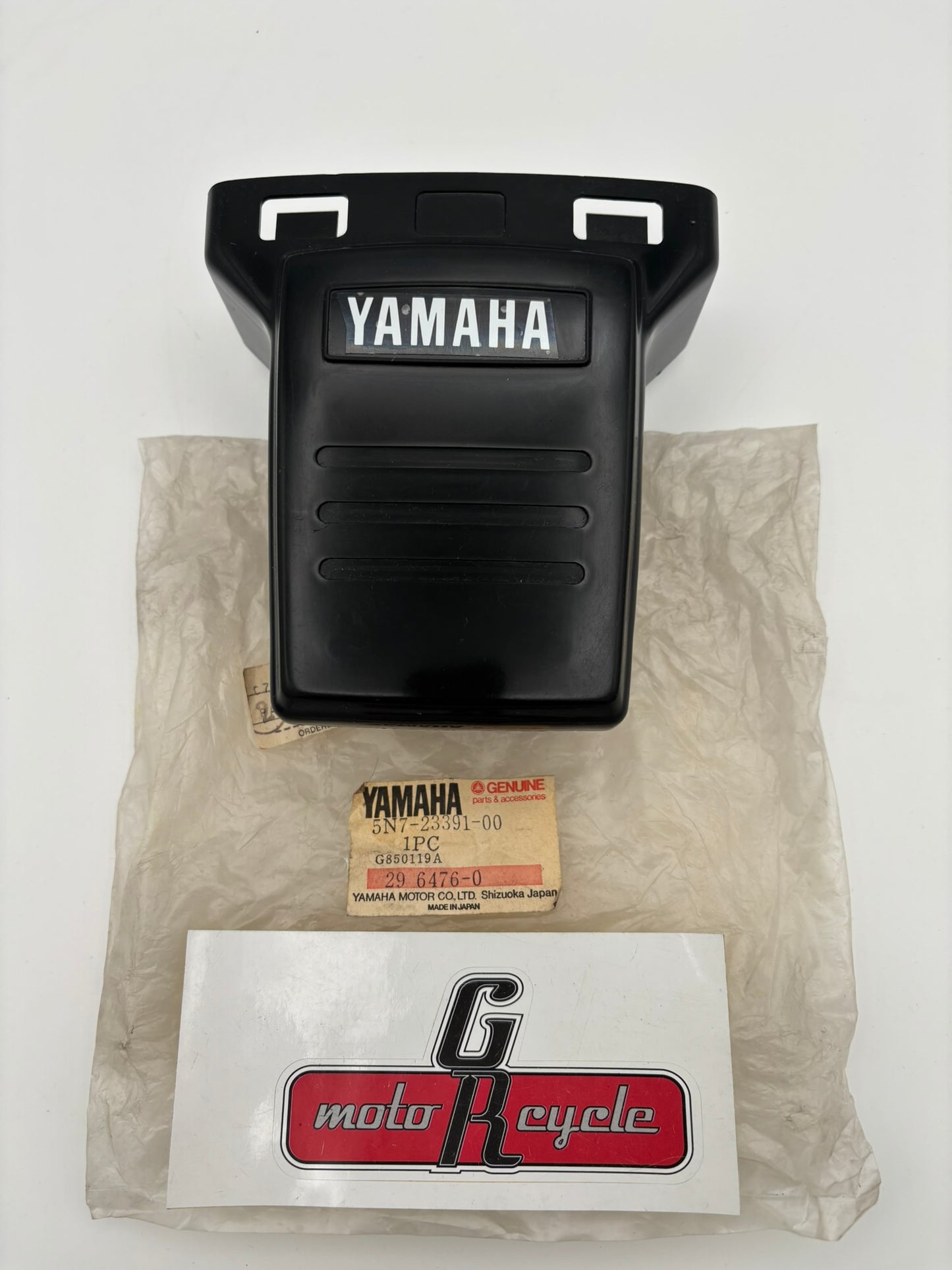 YAMAHA FRONT PANEL 5N7-23391-00-00 Y13