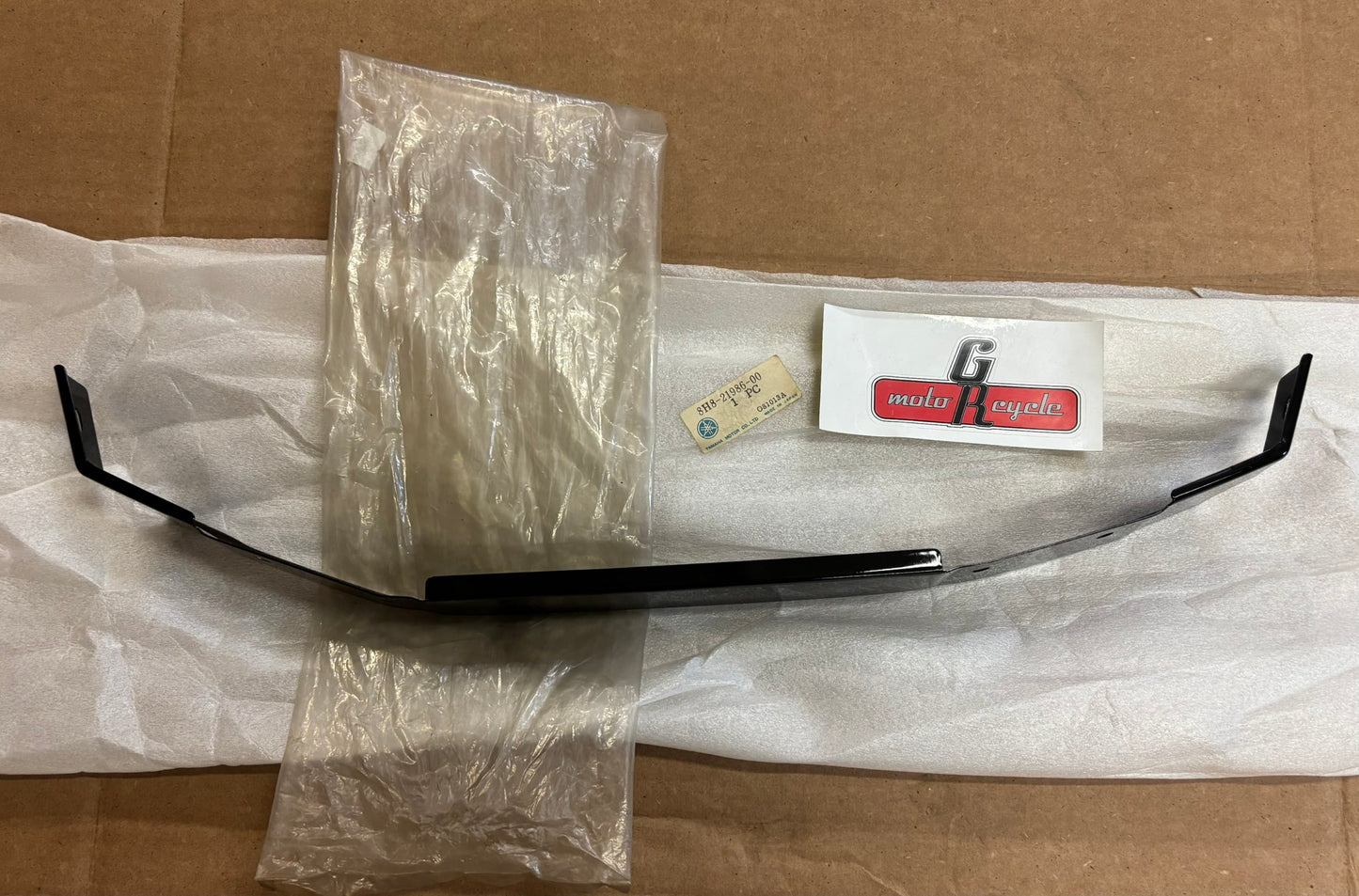YAMAHA FRAME RNFCMNT 1. 8H8-21986-00-00 Y13