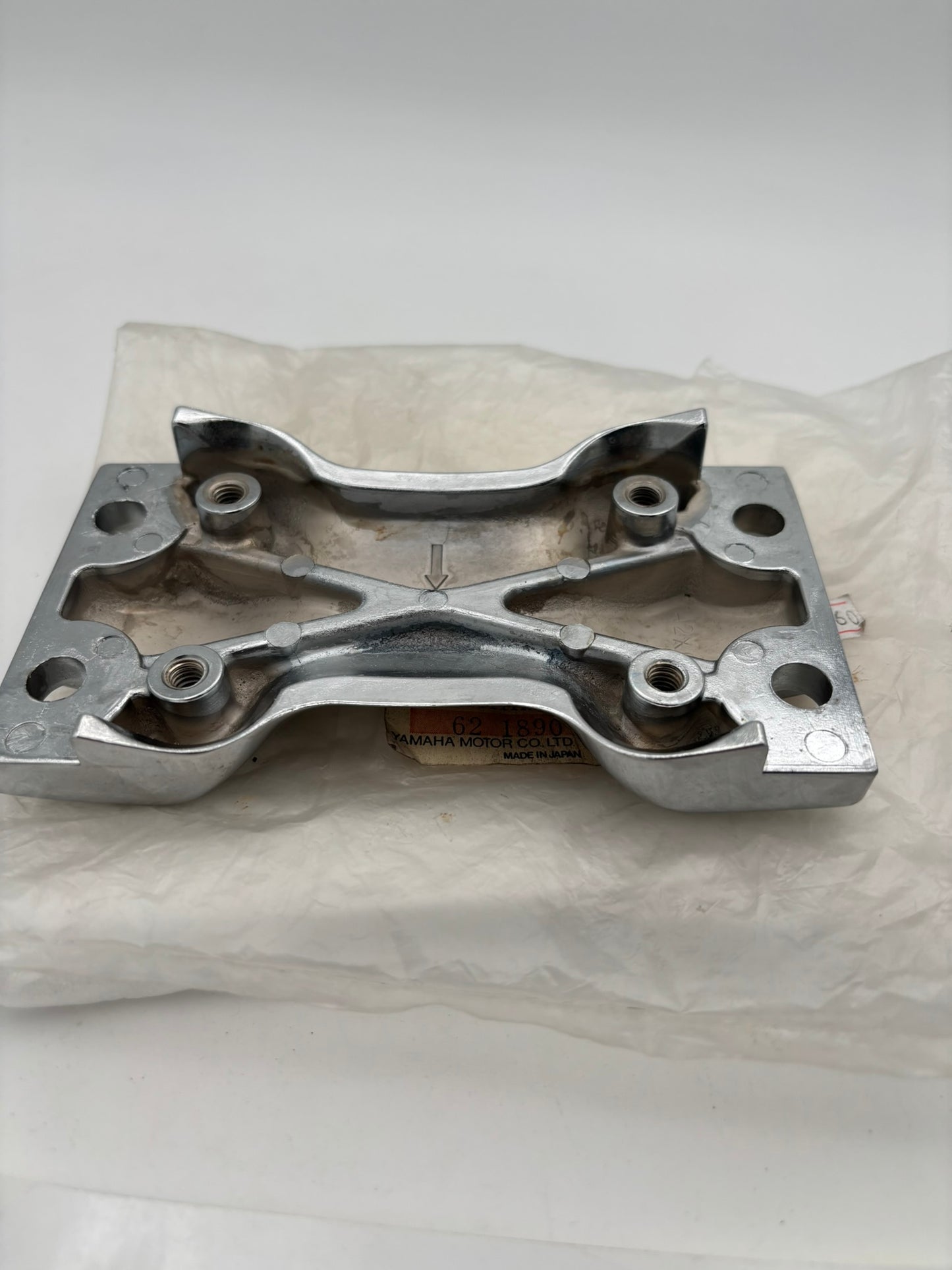 YAMAHA FORK BRACE 42H-2313A-01-00 Y13