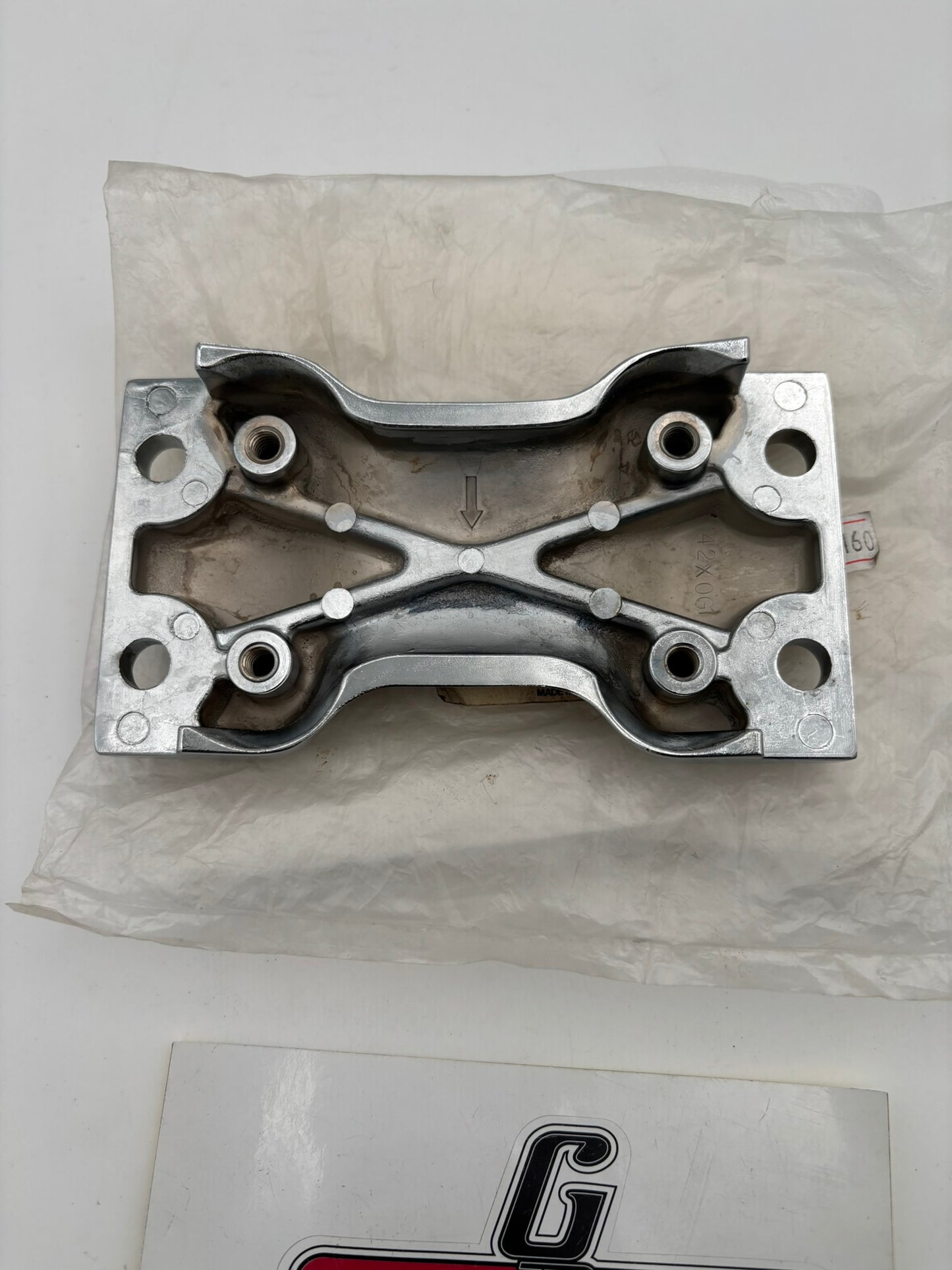 YAMAHA FORK BRACE 42H-2313A-01-00 Y13