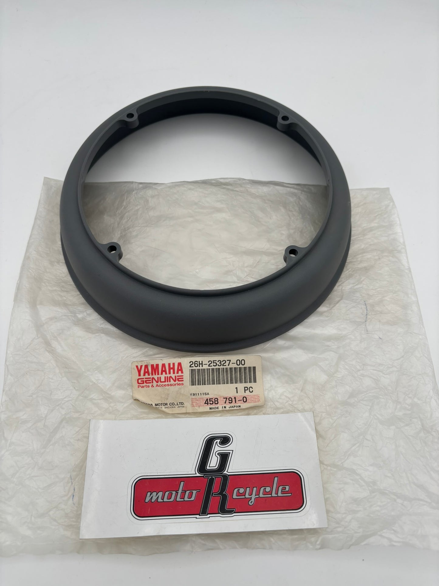 YAMAHA PLATE COVER 26H-25327-00-00 Y13
