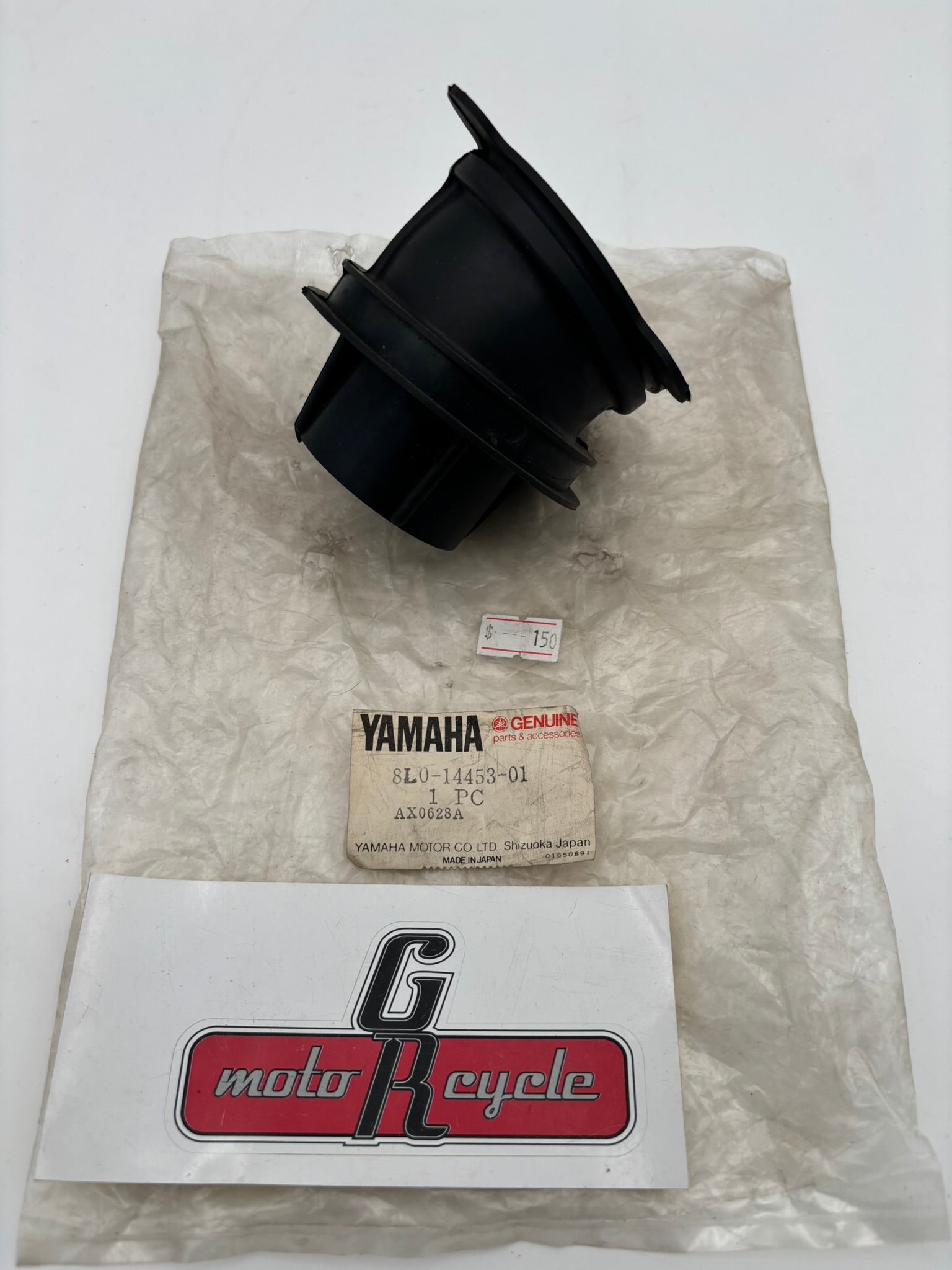 YAMAHA AIR CLEANER JOINT 1. 8L0-14453-01-00 Y13