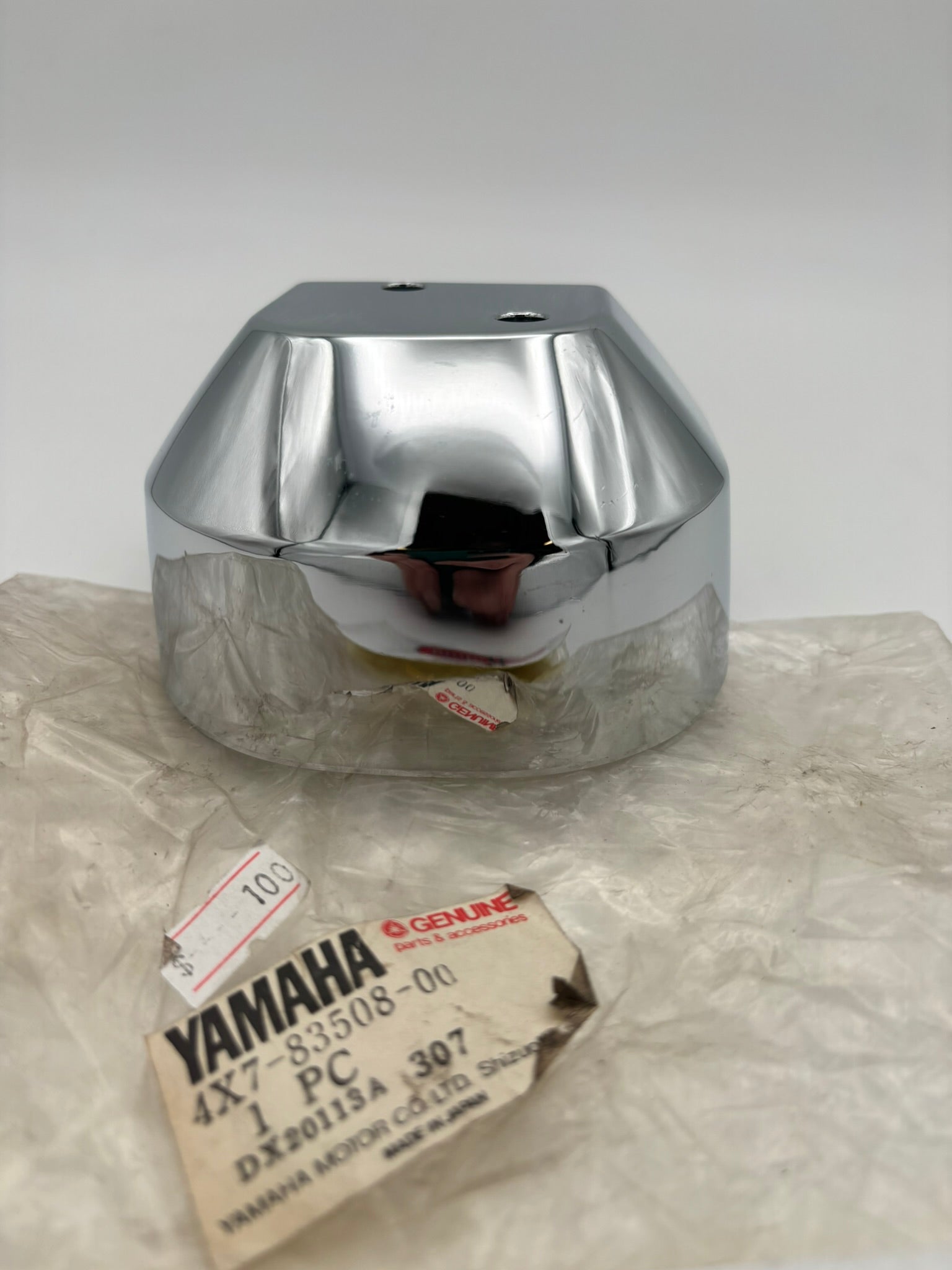 YAMAHA TACHOMETER COVER 4X7-83508-00-00 Y13