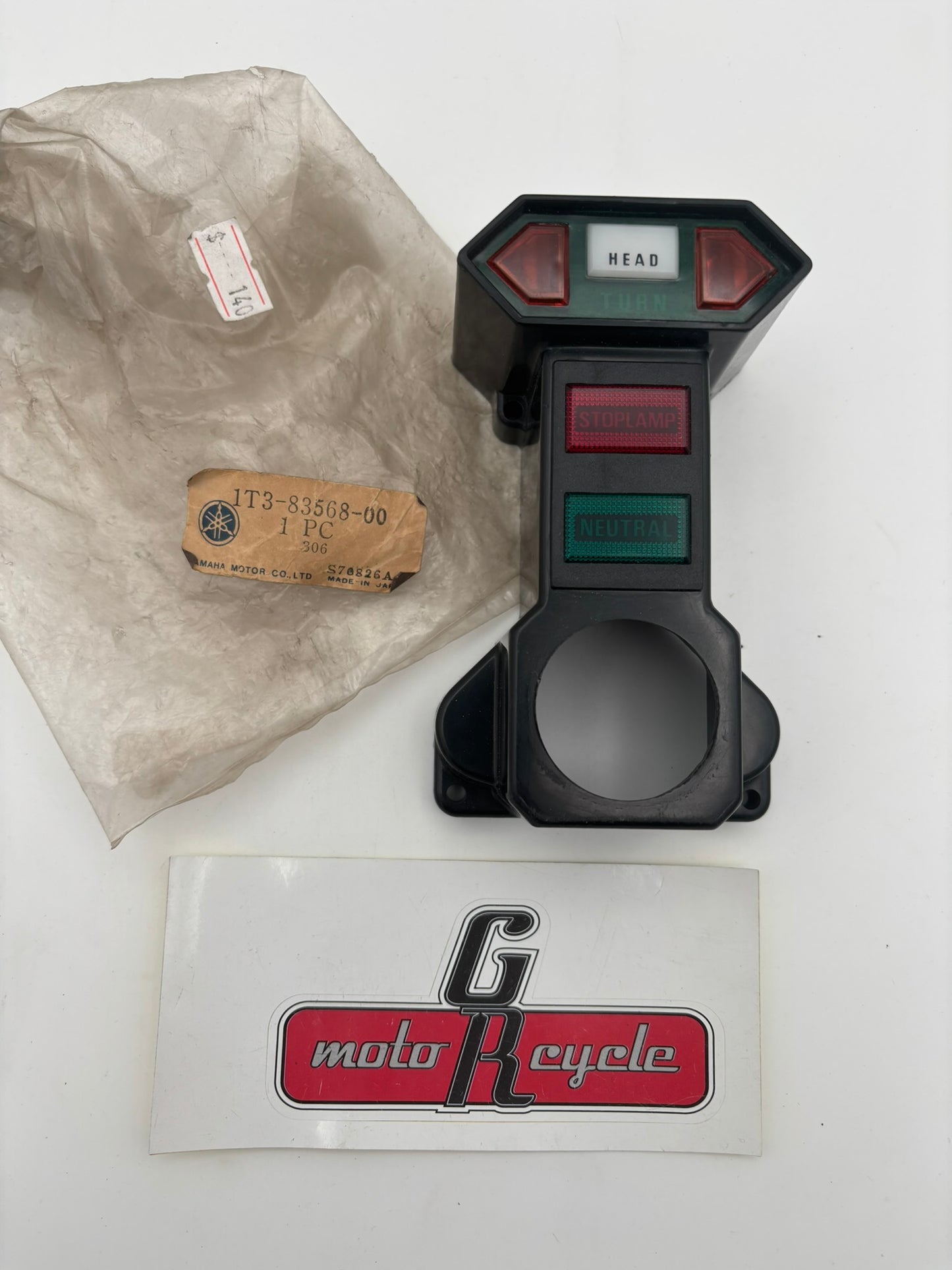 YAMAHA UPPER PILOT BOX 1T3-83568-00-00 Y13