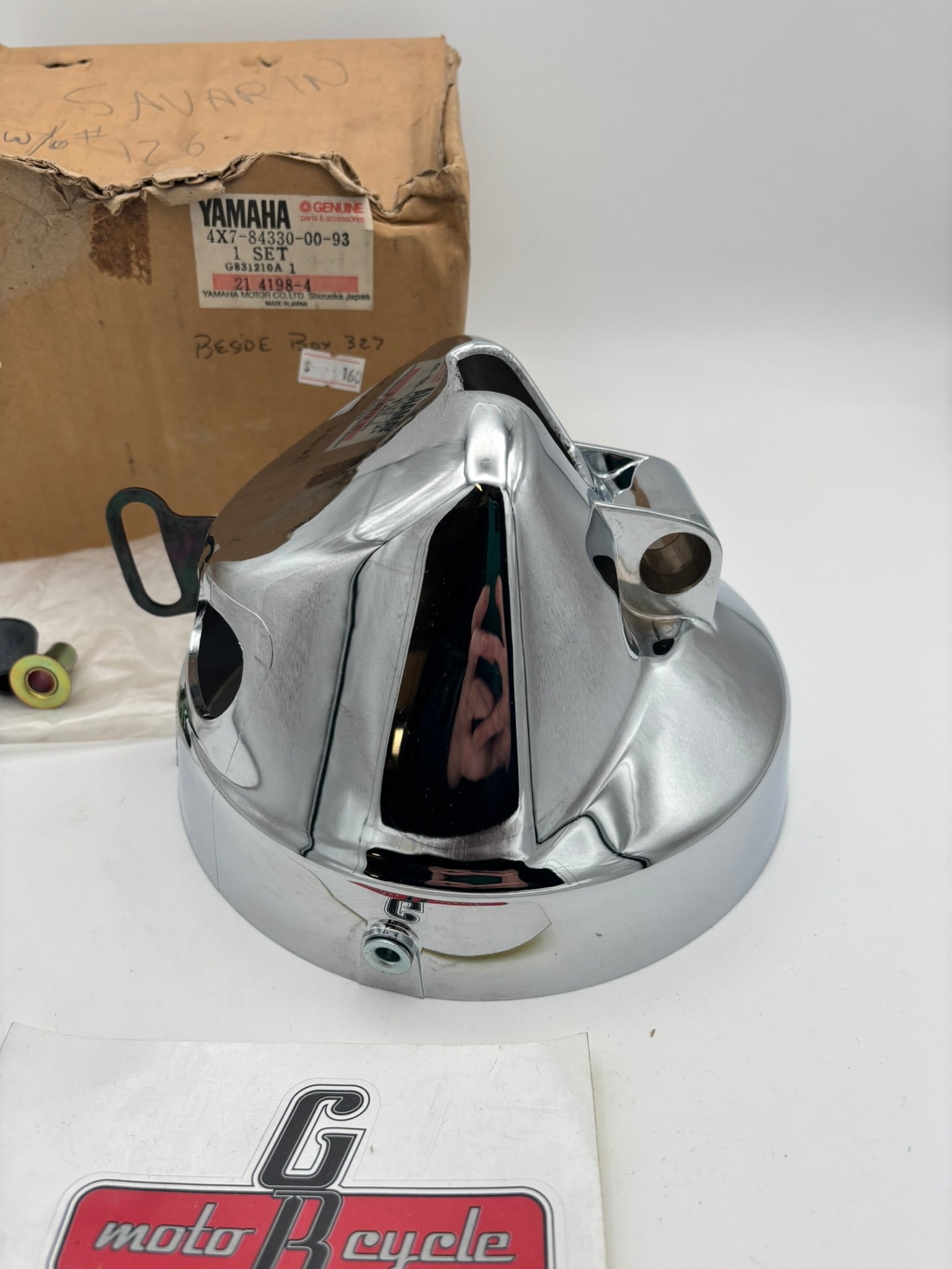 YAMAHA HEADLIGHT BODY  CHROME 4X7-84330-00-93 Y14