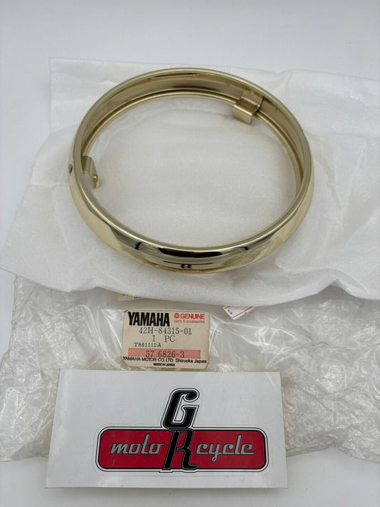 YAMAHA HEADLIGHT RIM (SUB 42X-84315-01-00 ) 42H-84315-01-00 Y15