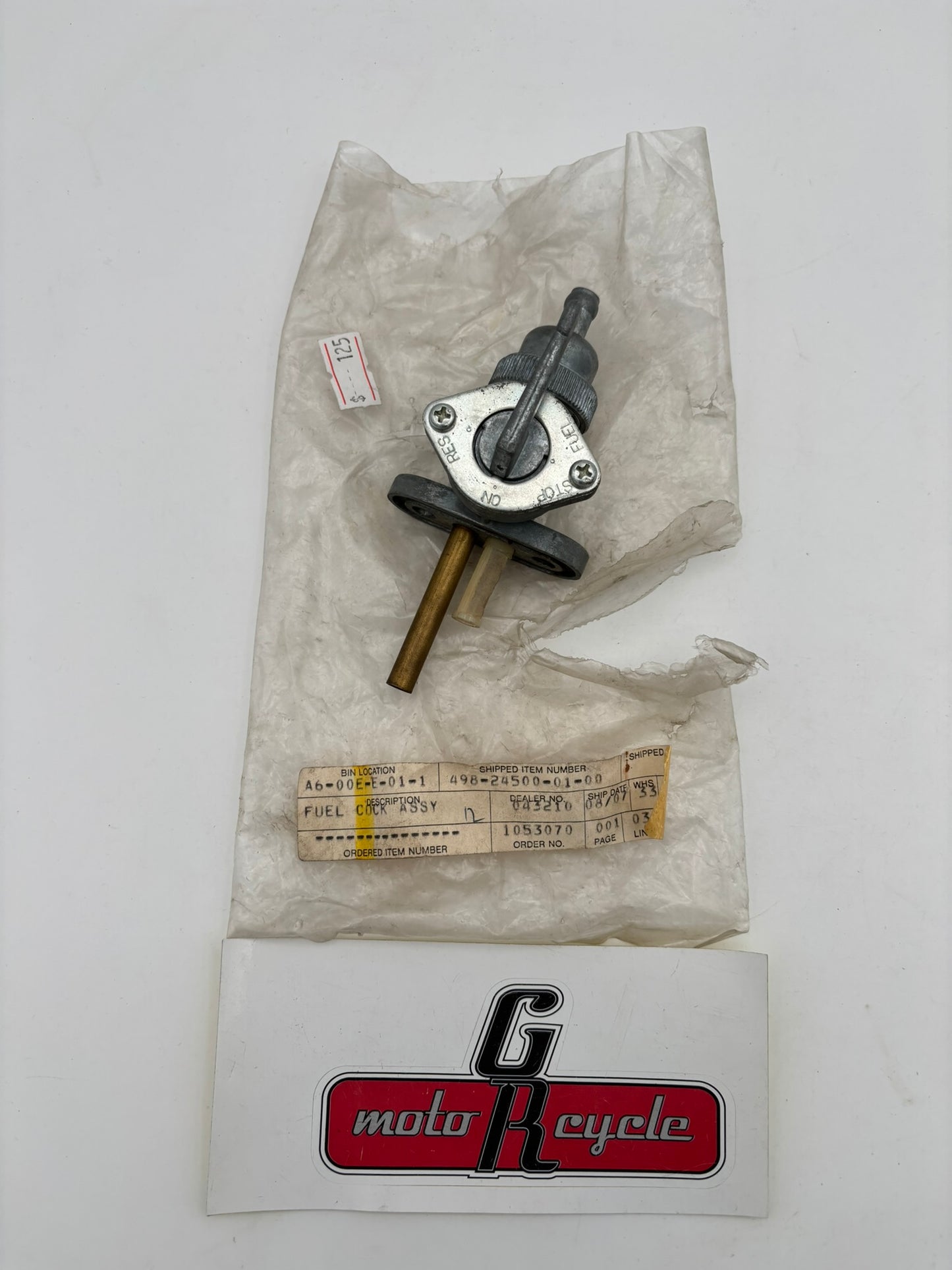 YAMAHA FUEL COCK ASSY (SUB 498-24500-01-00 ) 438-24500-00-00 Y15