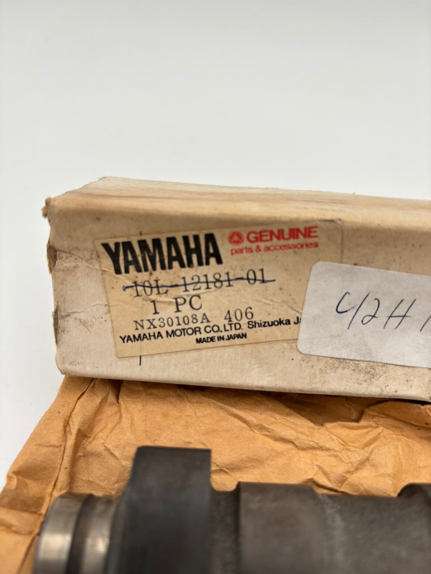 YAMAHA CAMSHAFT 2. (SUB 42H-12181-00-00 ) 10L-12181-01-00 Y15