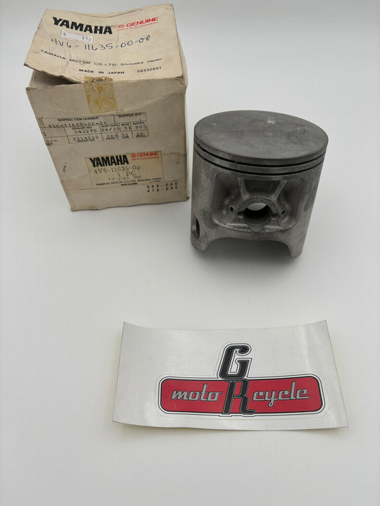 YAMAHA PISTON (0.25MM O/S) 4V6-11635-00-00 Y15