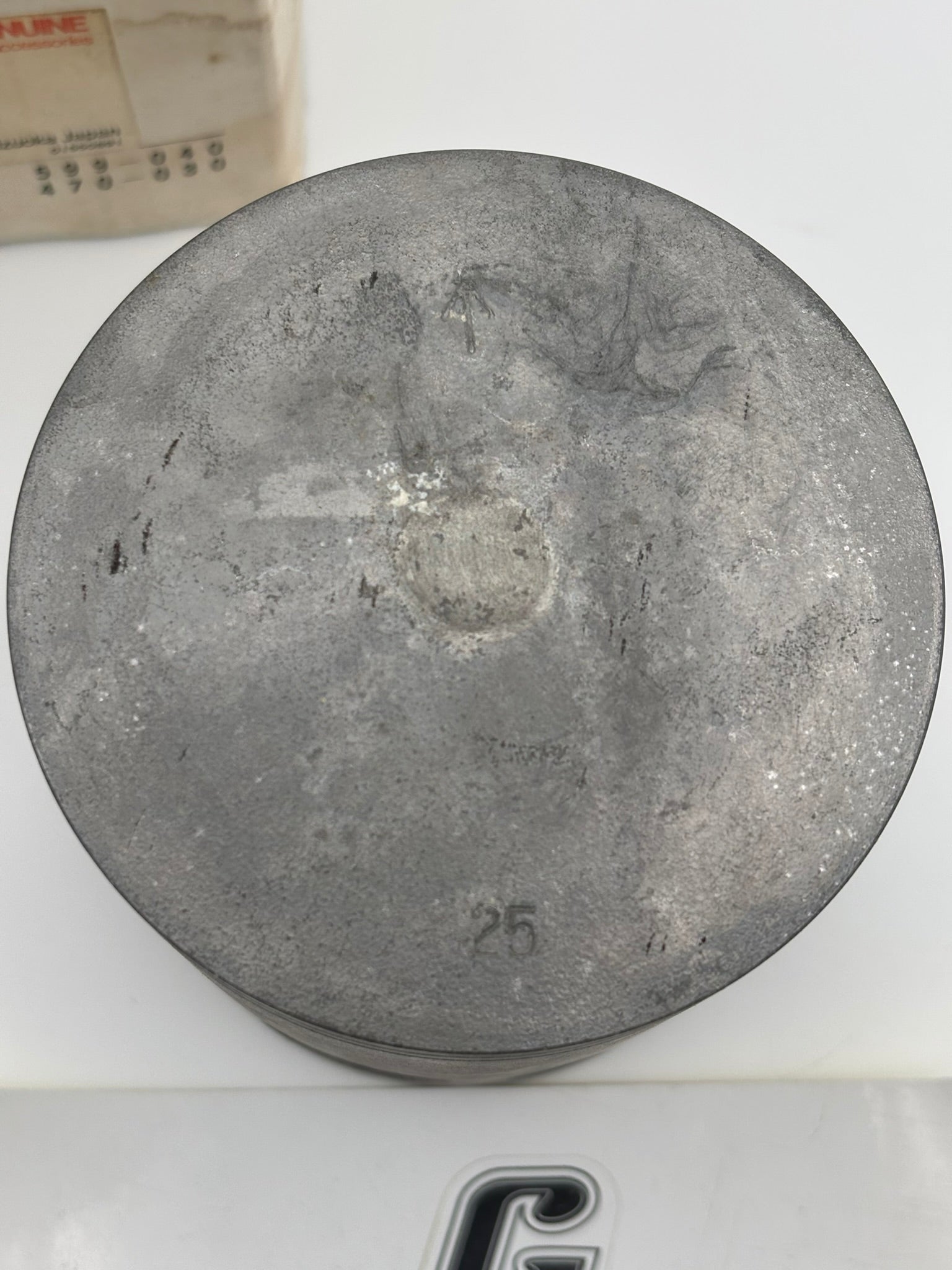 YAMAHA PISTON (0.25MM O/S) 4V6-11635-00-00 Y15