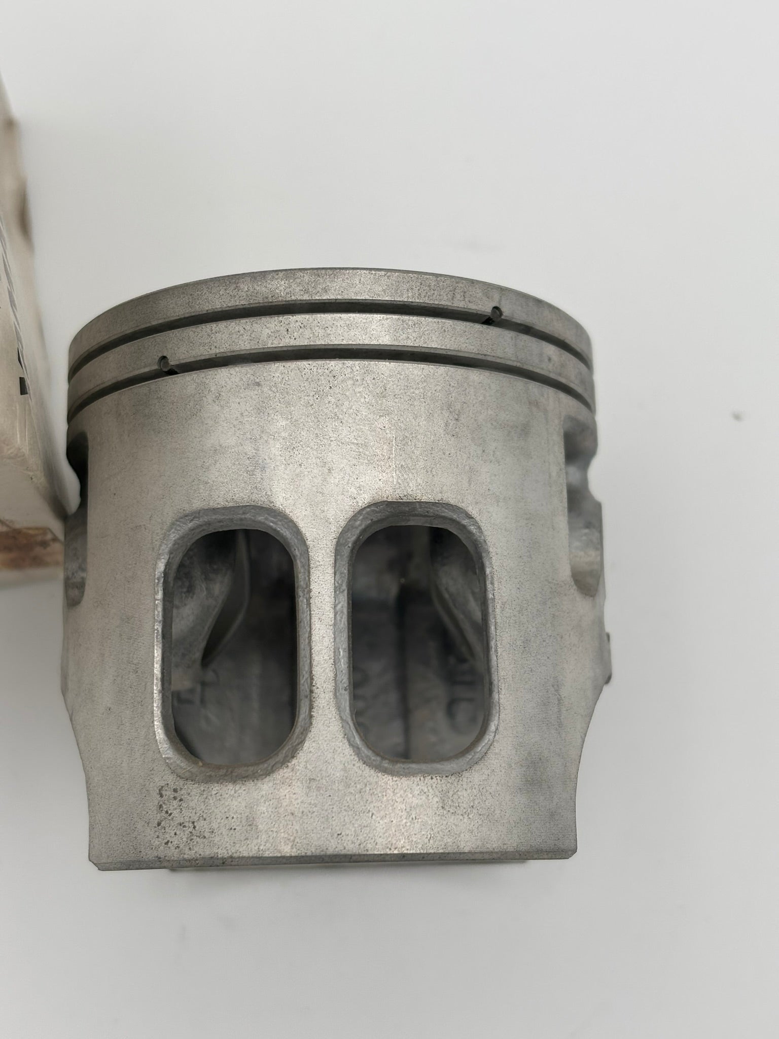 YAMAHA PISTON (0.50MM O/S) 5X8-11636-00-00 Y15