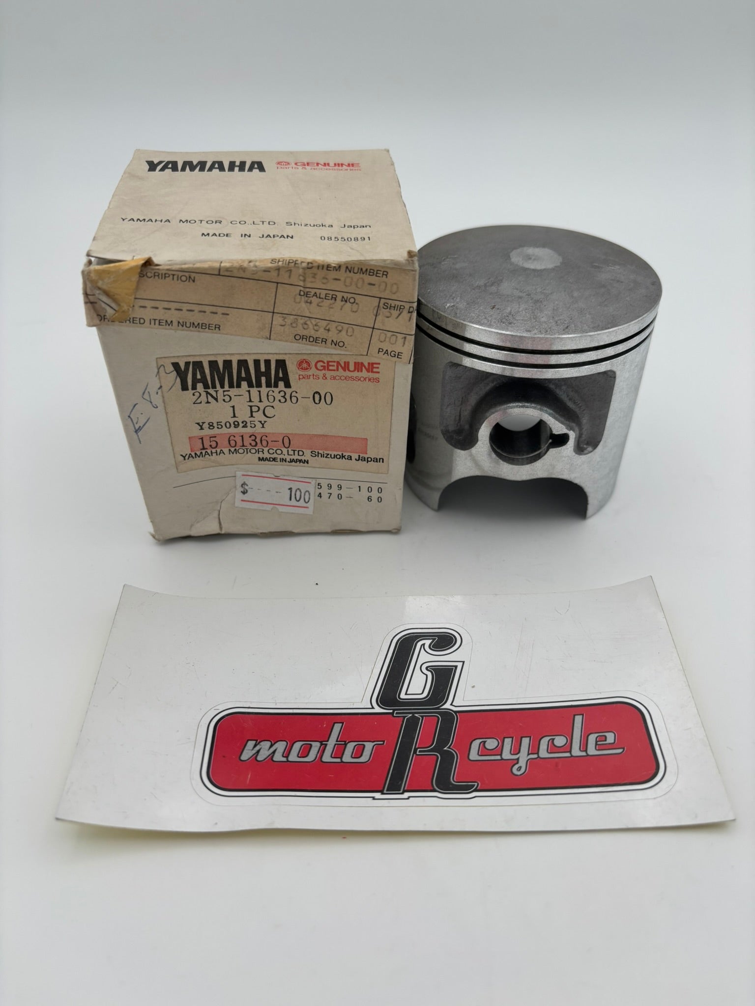 YAMAHA PISTON (0.50MM O/S) 2N5-11636-00-00 Y16
