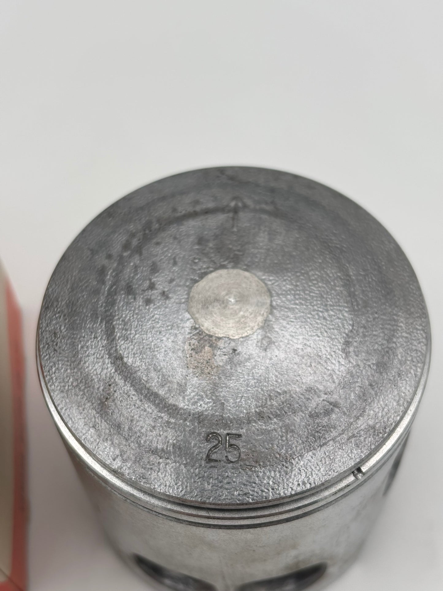 YAMAHA PISTON (0.25MM O/S) 2N5-11635-00-00 Y16
