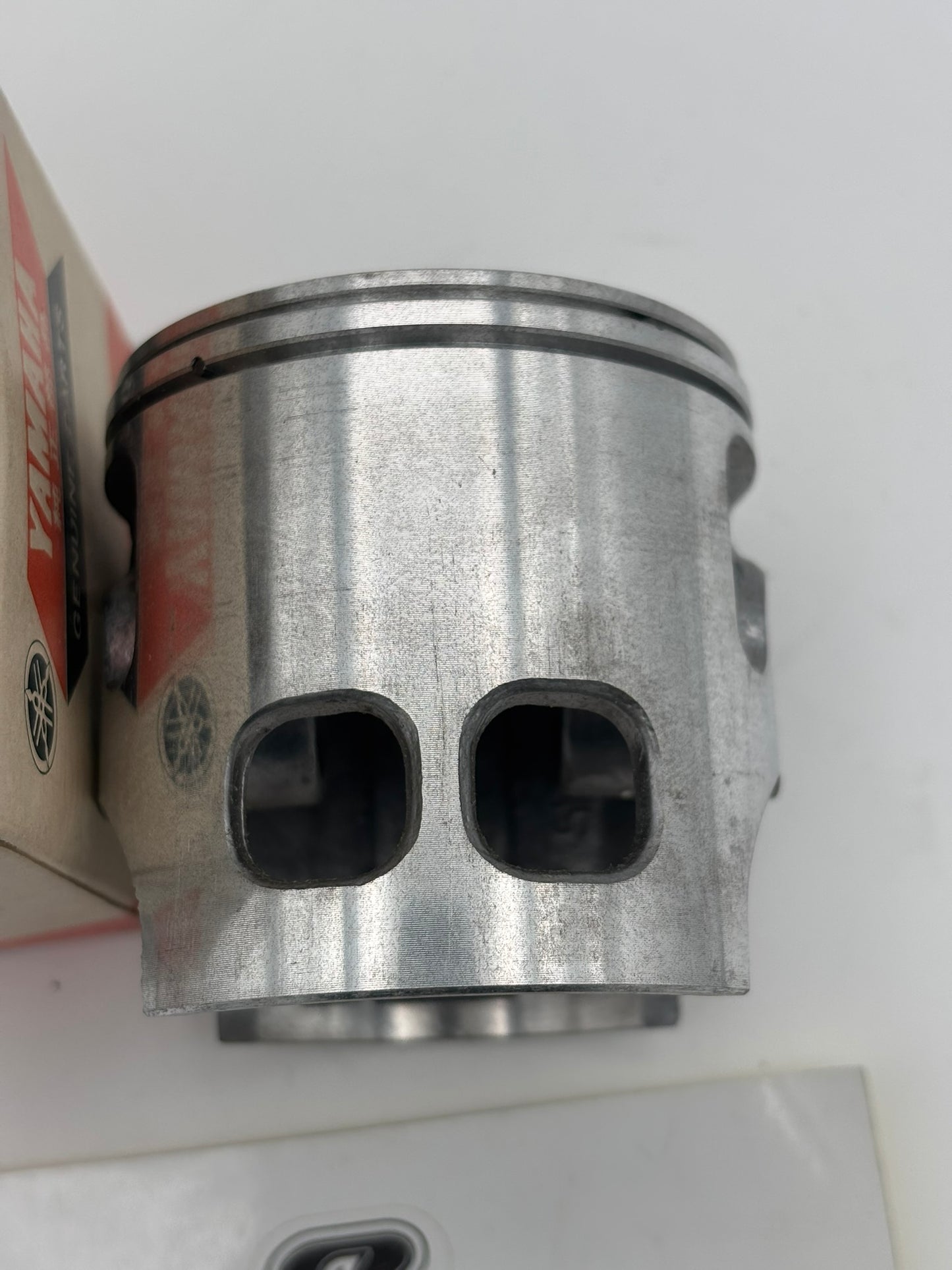 YAMAHA PISTON (0.25MM O/S) 2N5-11635-00-00 Y16