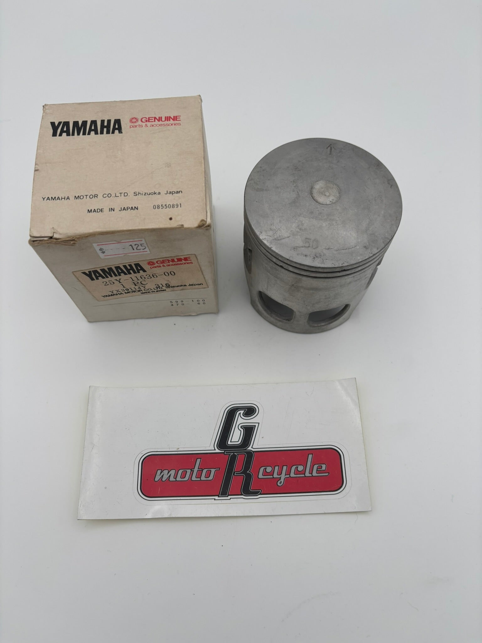 YAMAHA PISTON (0.50MM O/S) 25Y-11636-00-00 Y16