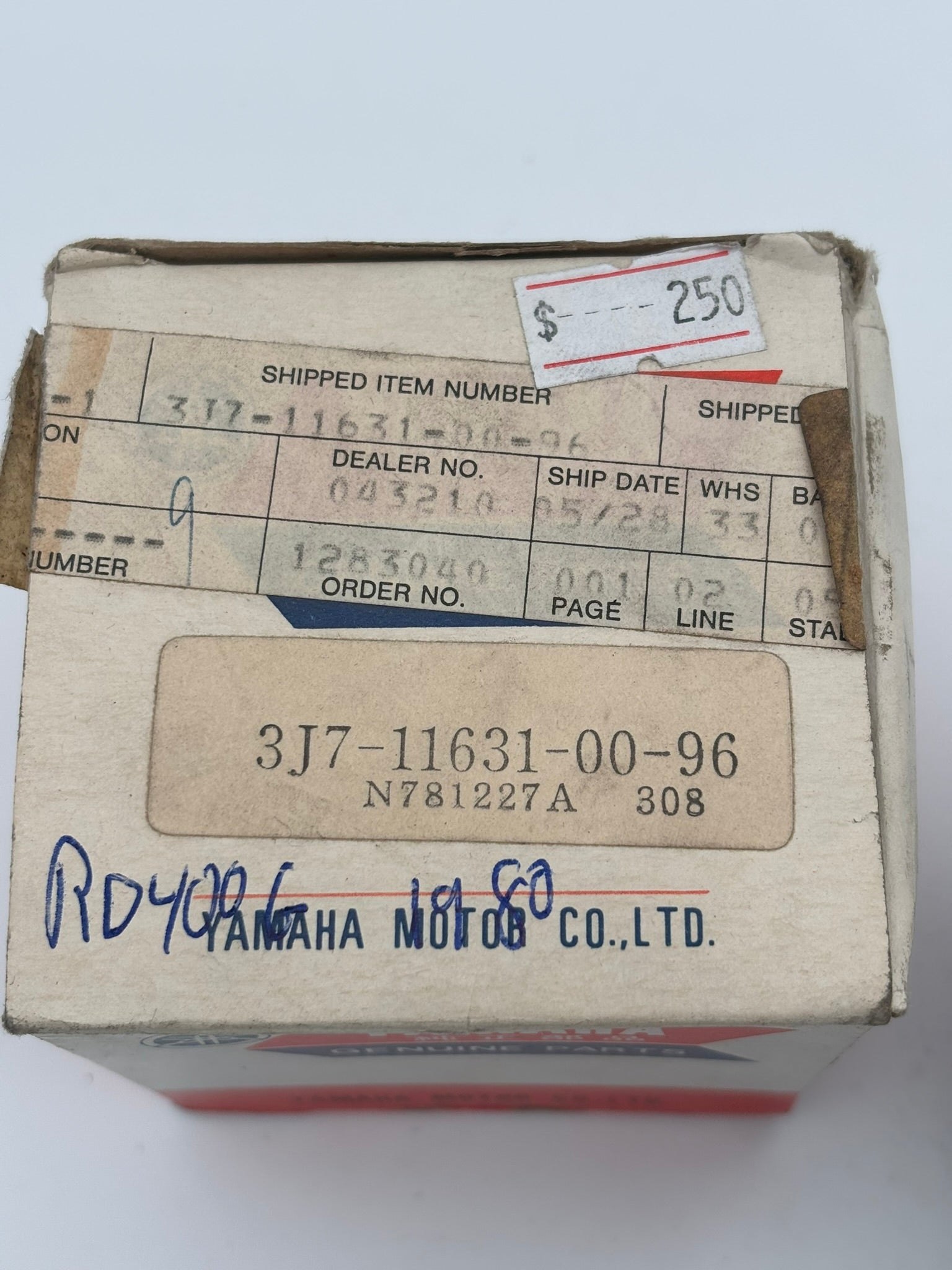 YAMAHA PISTON (STD) 3J7-11631-00-96 Y16