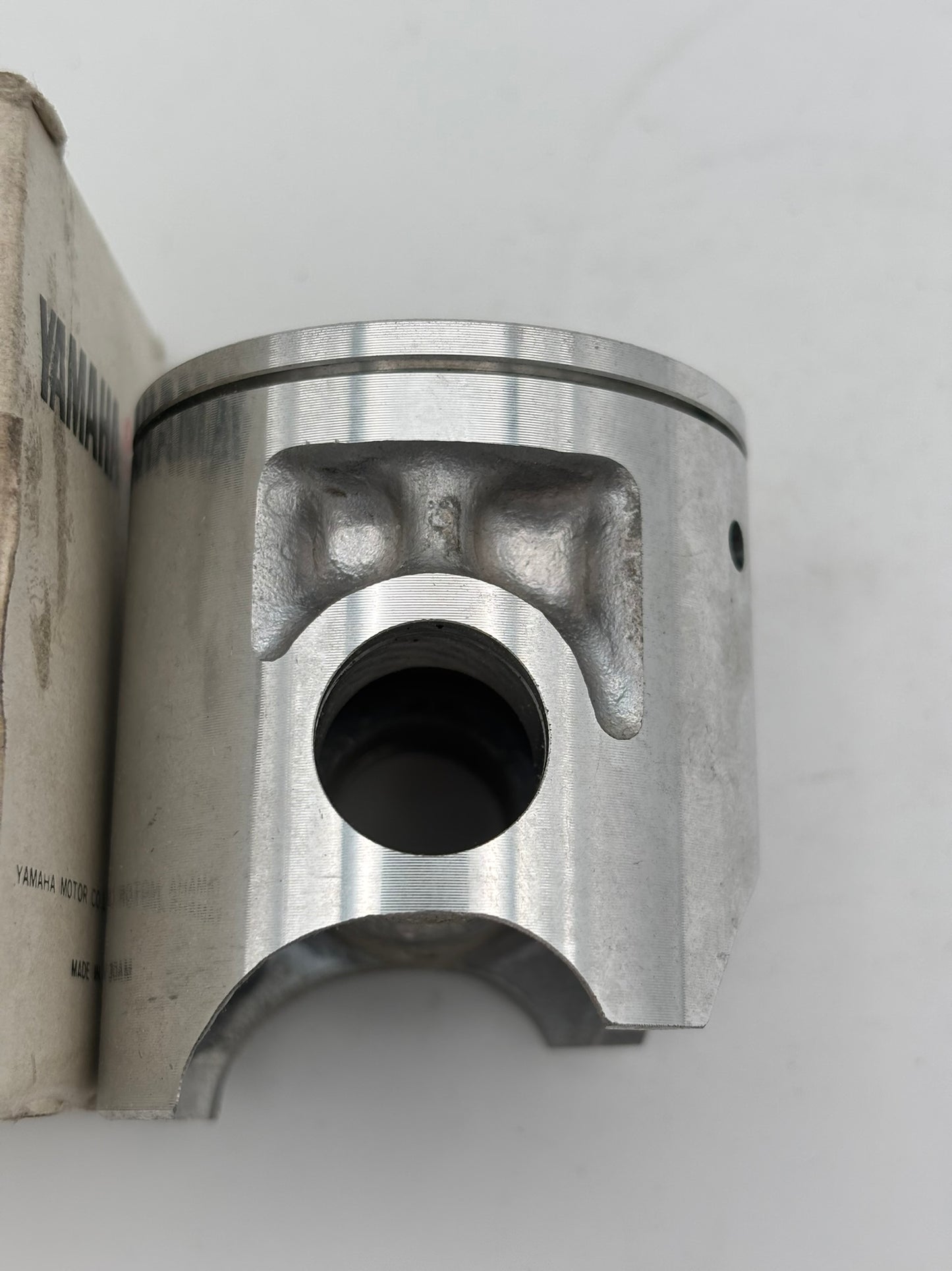 YAMAHA PISTON (0.50MM O/S) 5X3-11636-00-00 Y16