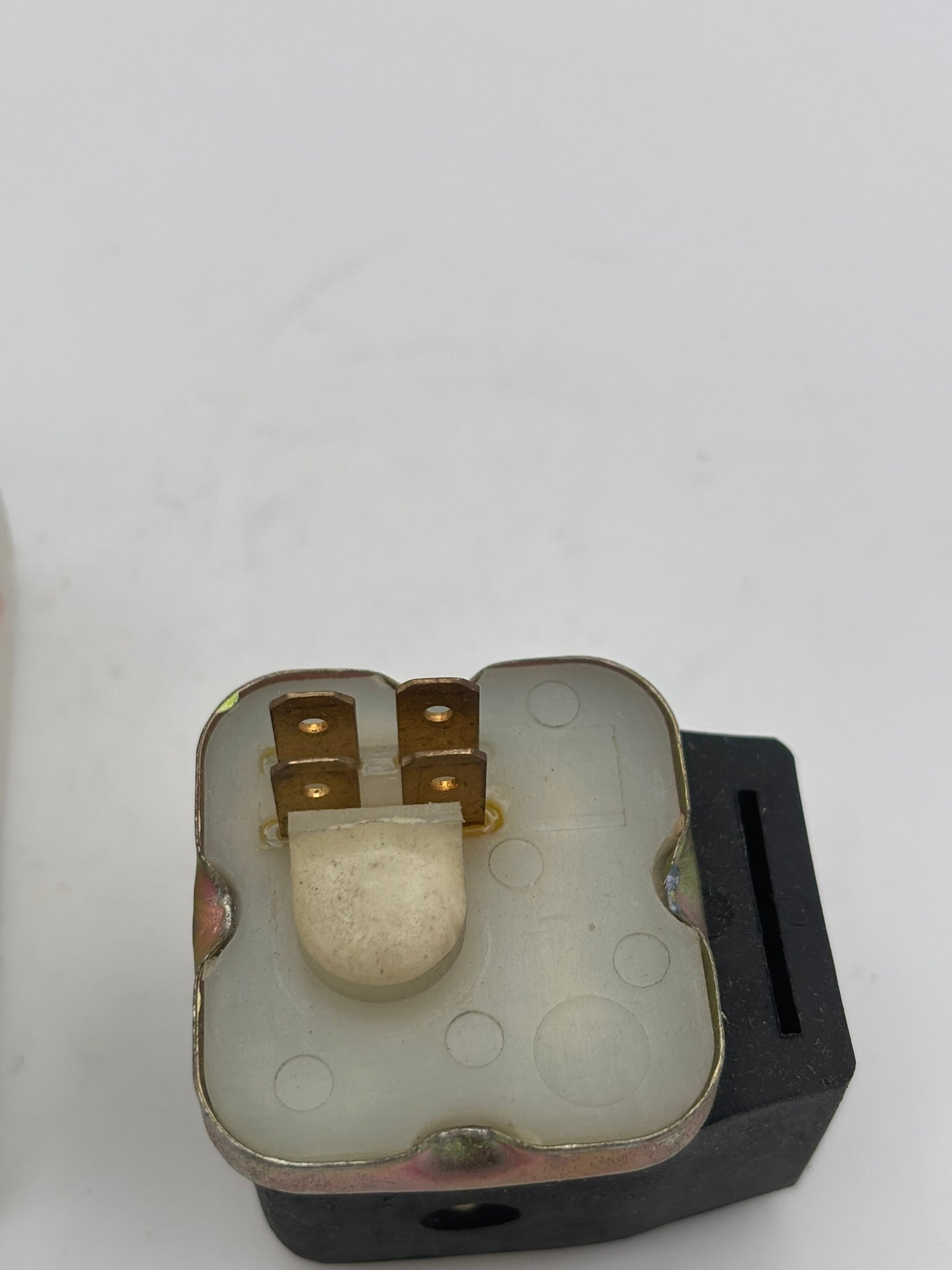 YAMAHA RELAY ASSY 360-81950-10-00 Y16