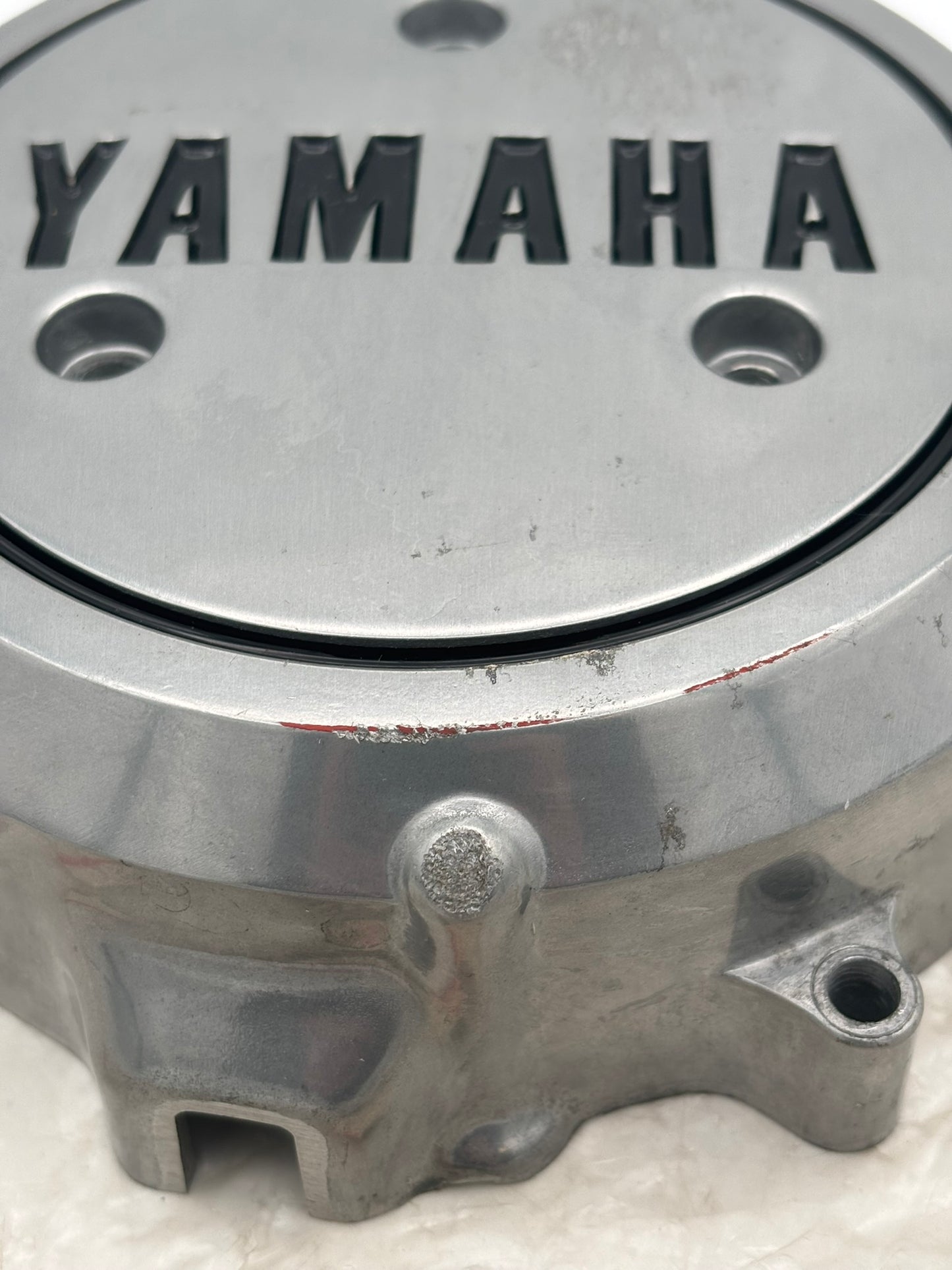 YAMAHA USED GENERATOR COVER 4R2-15415-00-00-U Y16