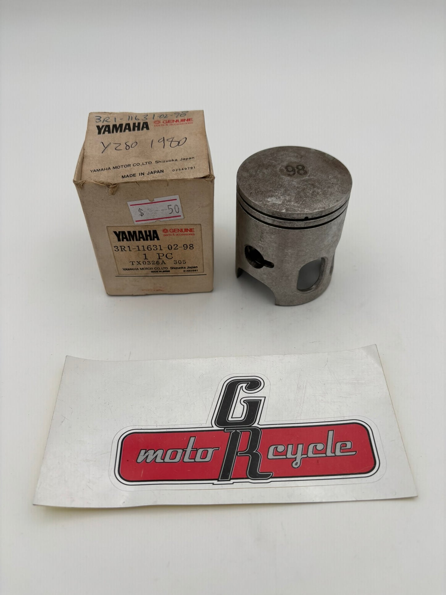YAMAHA PISTON (STD) (SUB 3R1-11631-02-97 ) 3R1-11631-02-98 Y17