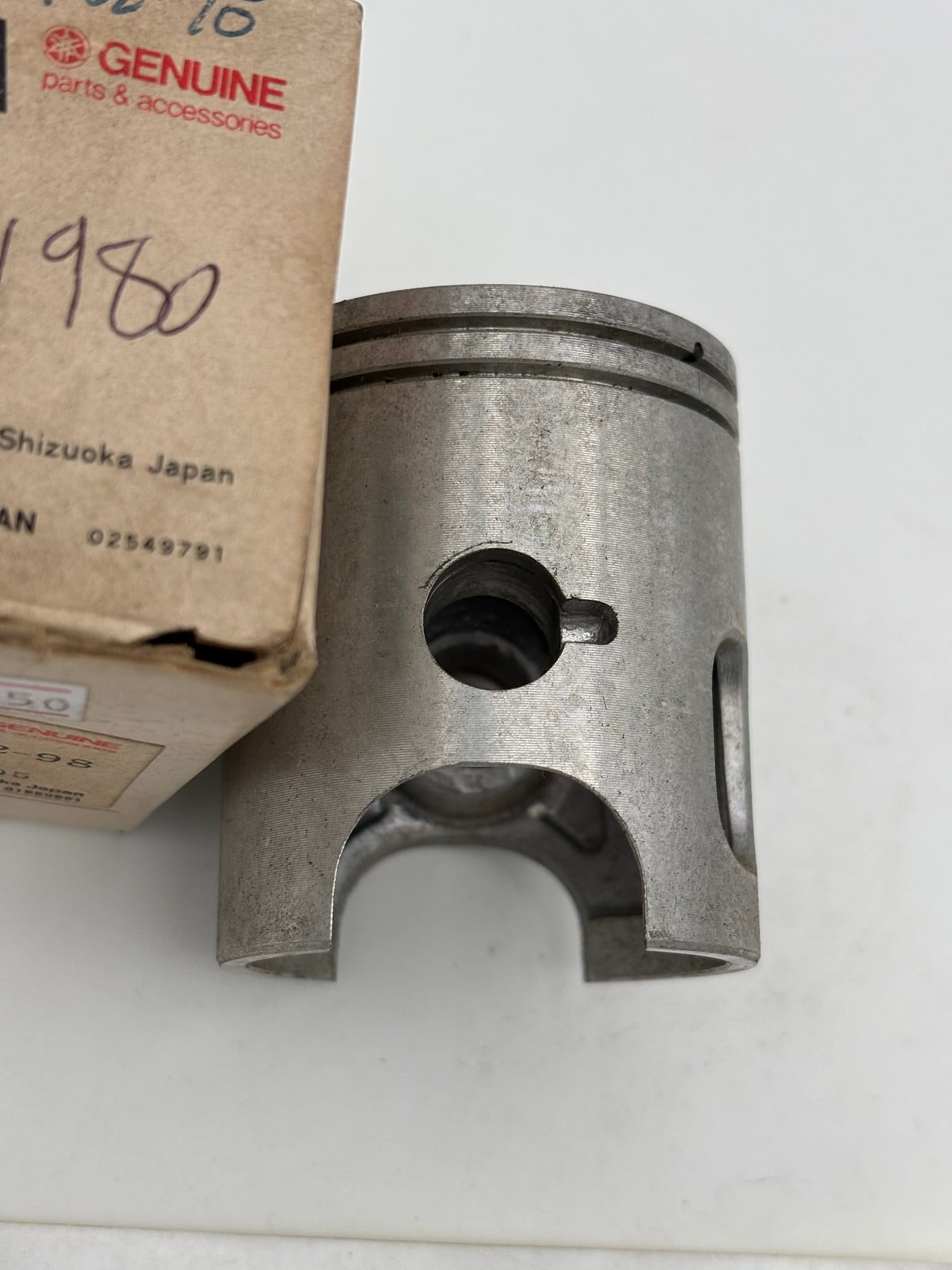 YAMAHA PISTON (STD) (SUB 3R1-11631-02-97 ) 3R1-11631-02-98 Y17