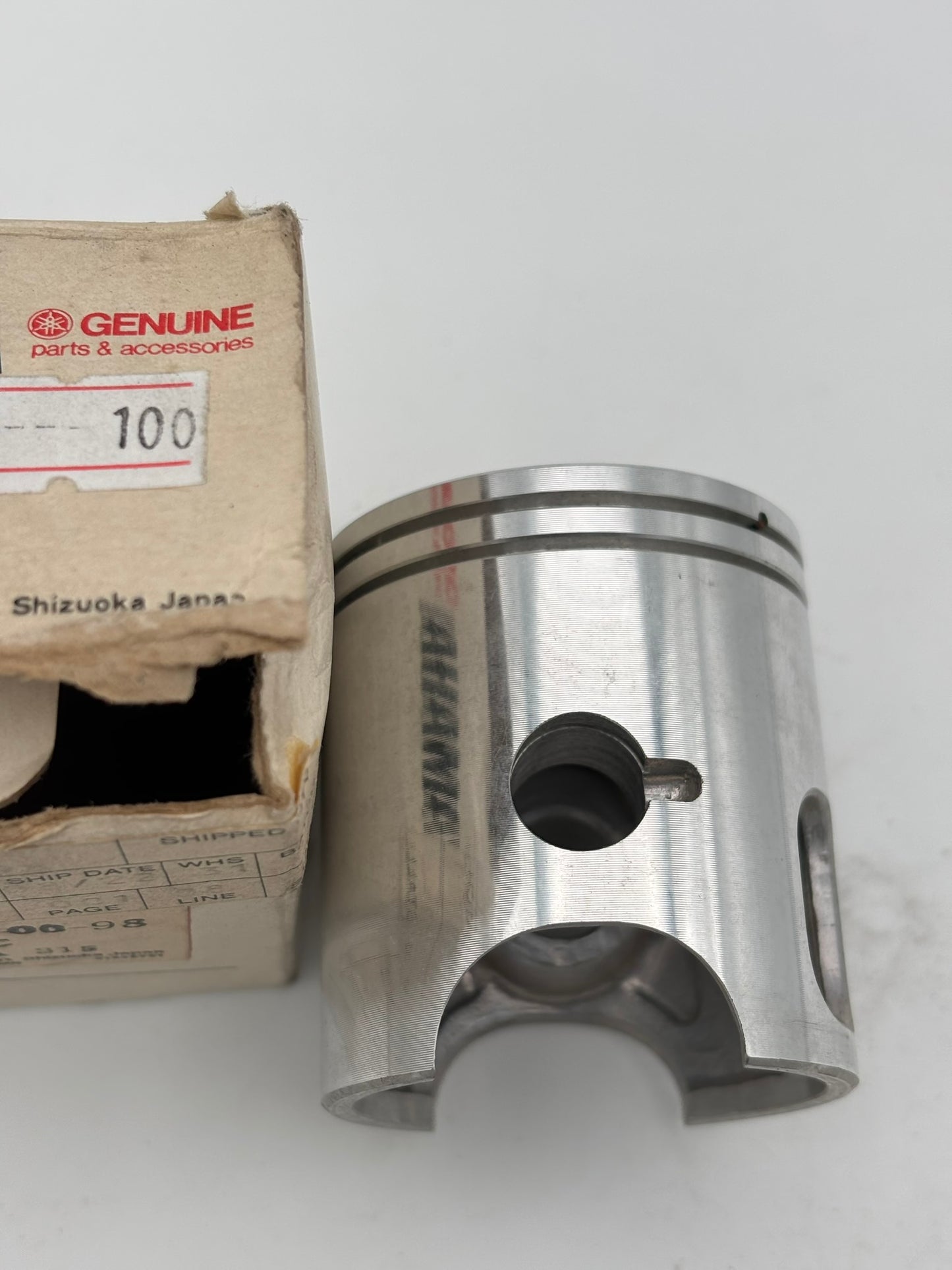 YAMAHA PISTON (STD) (SUB 3R1-11631-02-97 ) 3R1-11631-00-98 Y17