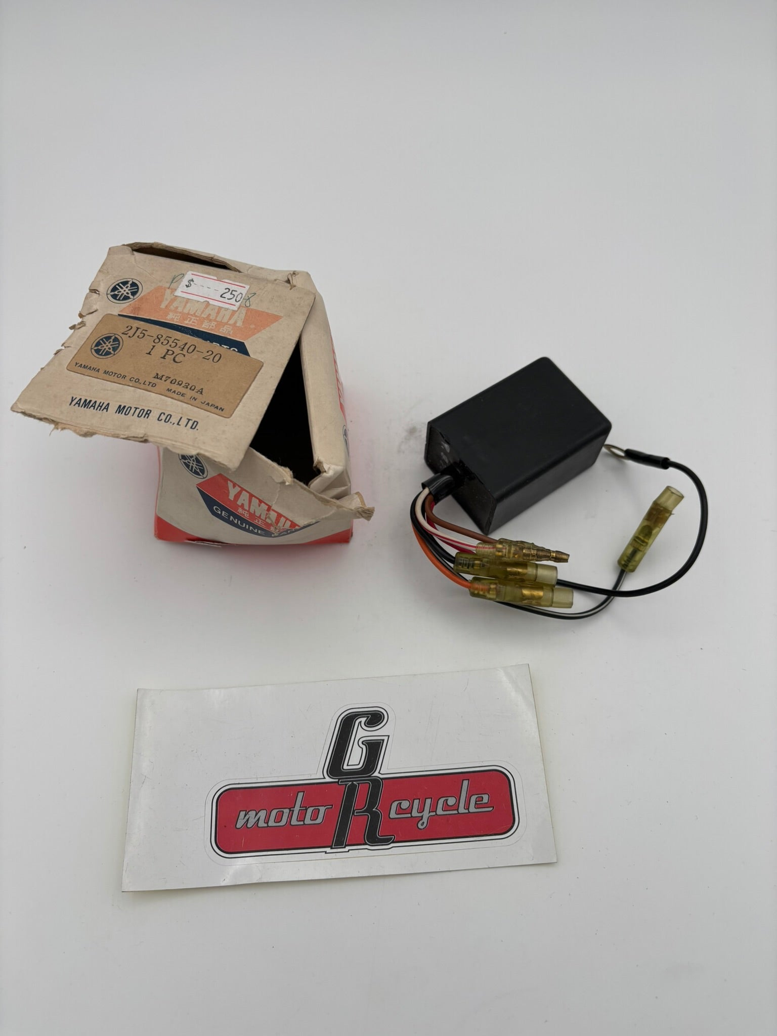 YAMAHA CDI UNIT ASSY 2J5-85540-20-00 Y17