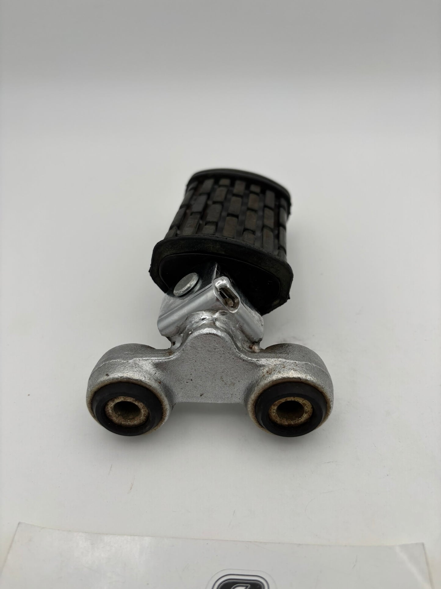 YAMAHA RIGHT HAND FRONT FOOTREST ASSY 42X-27420-00-93 Y17
