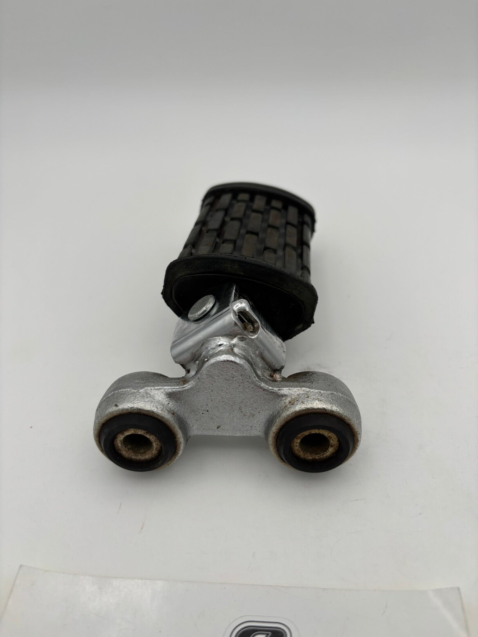 YAMAHA RIGHT HAND FRONT FOOTREST ASSY 42X-27420-00-93 Y17