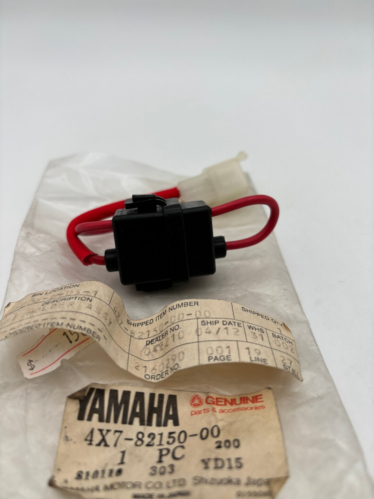 YAMAHA FUSE HOLDER ASSY 4X7-82150-00-00 Y17