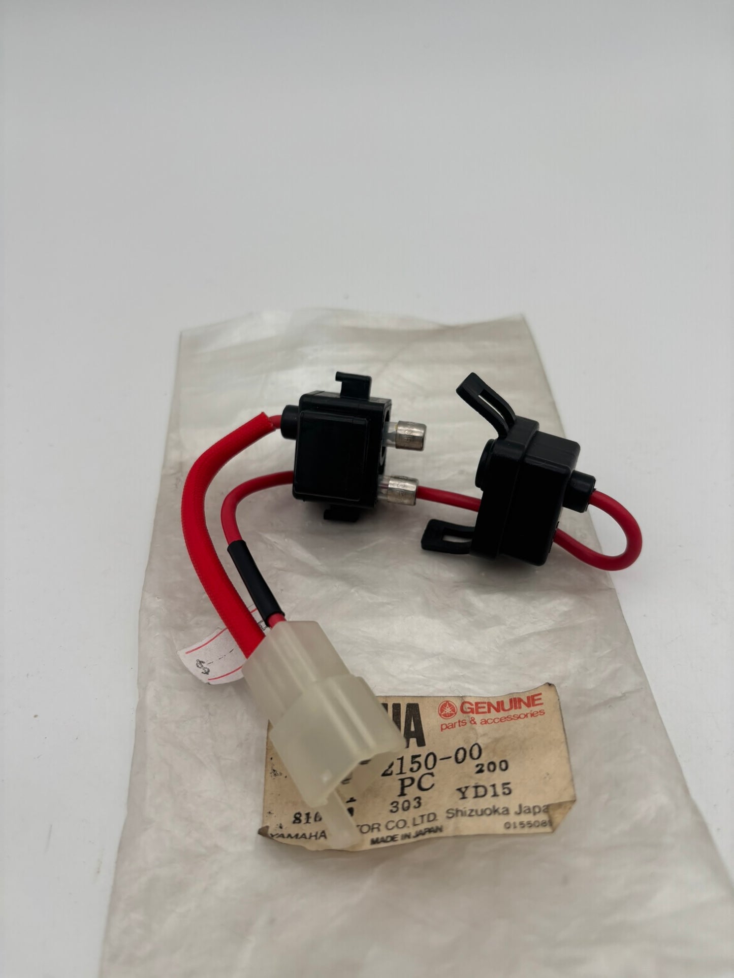 YAMAHA FUSE HOLDER ASSY 4X7-82150-00-00 Y17