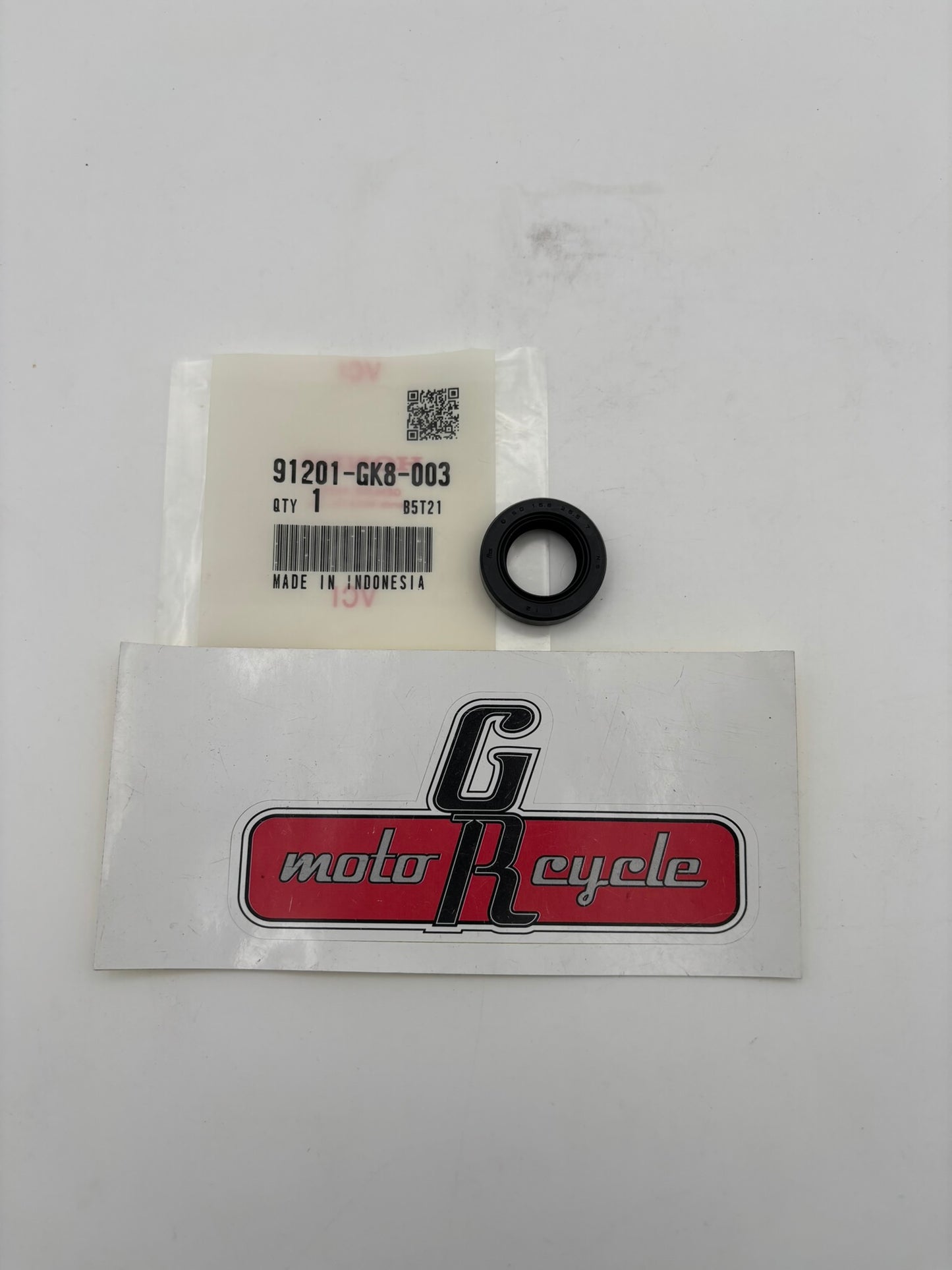 HONDA OIL SEAL (15.6X25.5X7) 91201-GK8-003 H67
