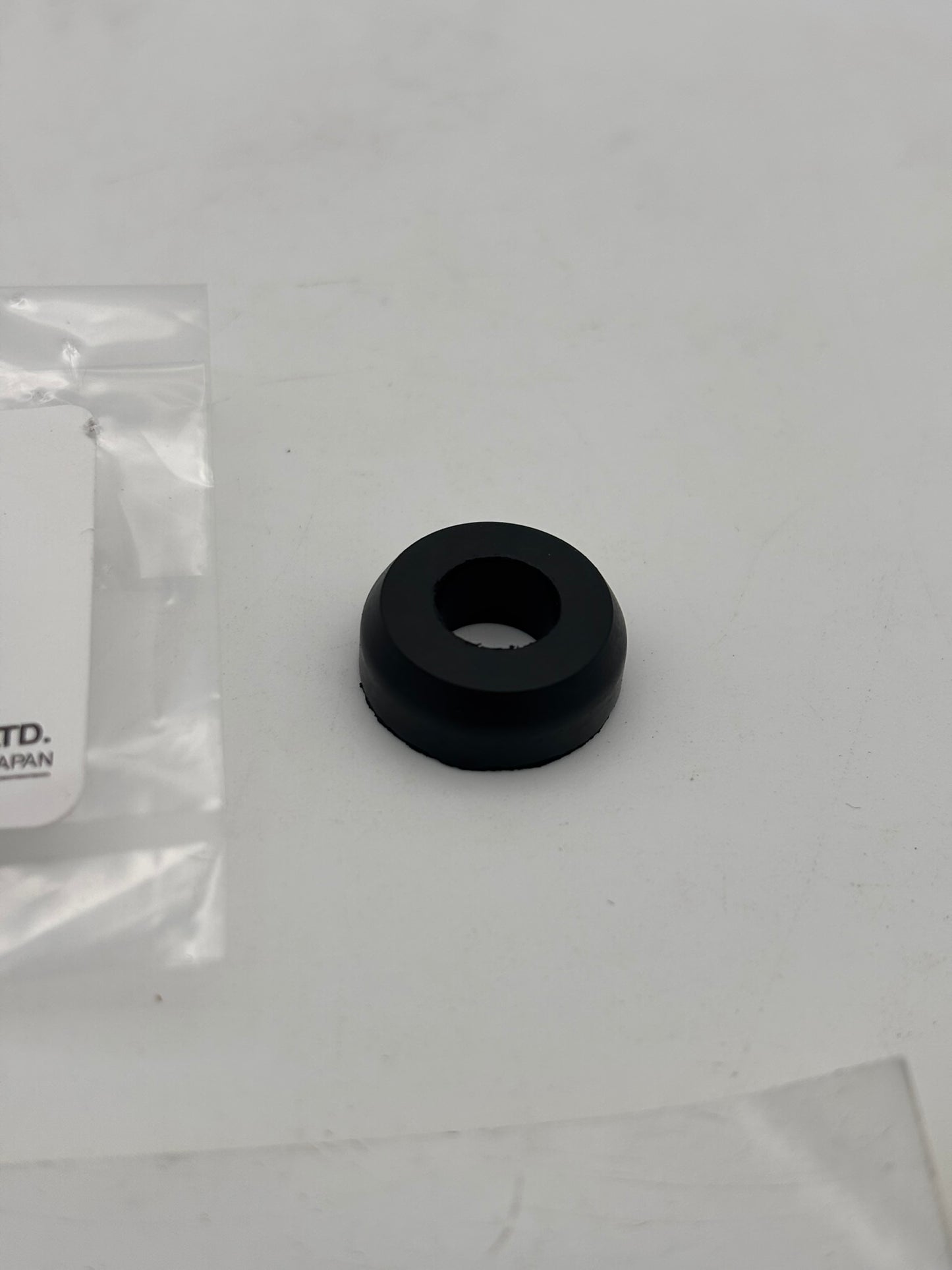 YAMAHA ANODE GROMMET (SUB 66M-11328-00-00 ) 66M-11328-01-00 Y224