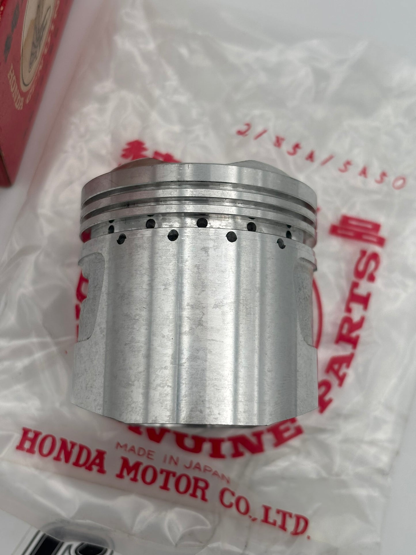HONDA PISTON (O/S 0.75MM) 13104-217-000 H96