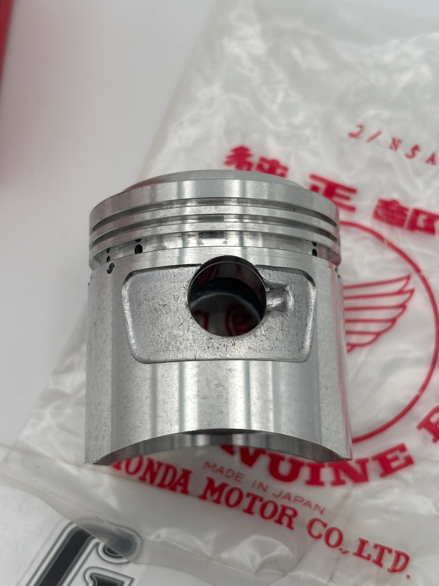 HONDA PISTON (O/S 0.75MM) 13104-217-000 H96