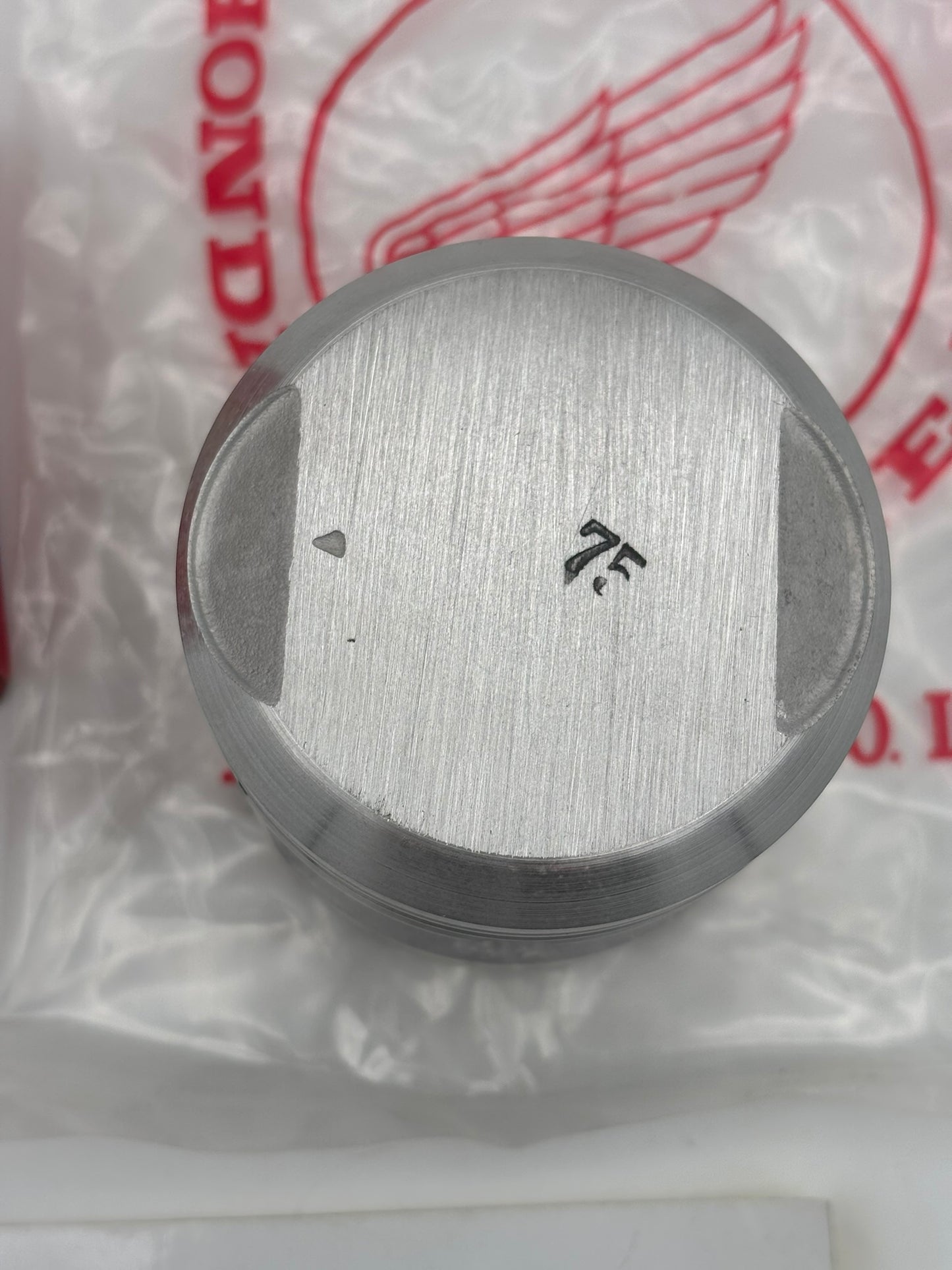 HONDA PISTON (O/S 0.75MM) (SUB 13104-391-000 ) 13104-362-000 H96