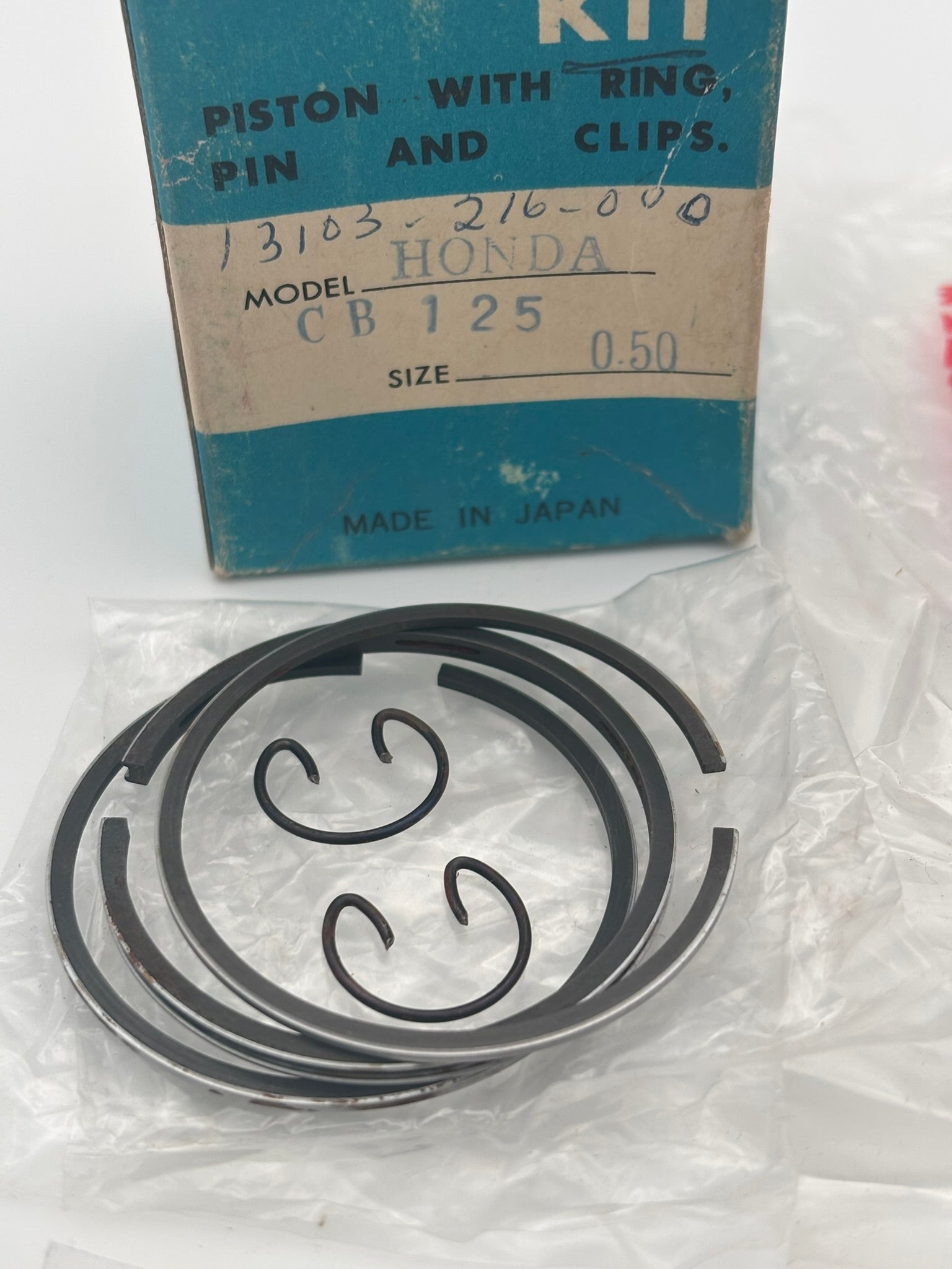 HONDA PISTON (O/S 0.50) COMPLETE KIT 13103-216-000 H96