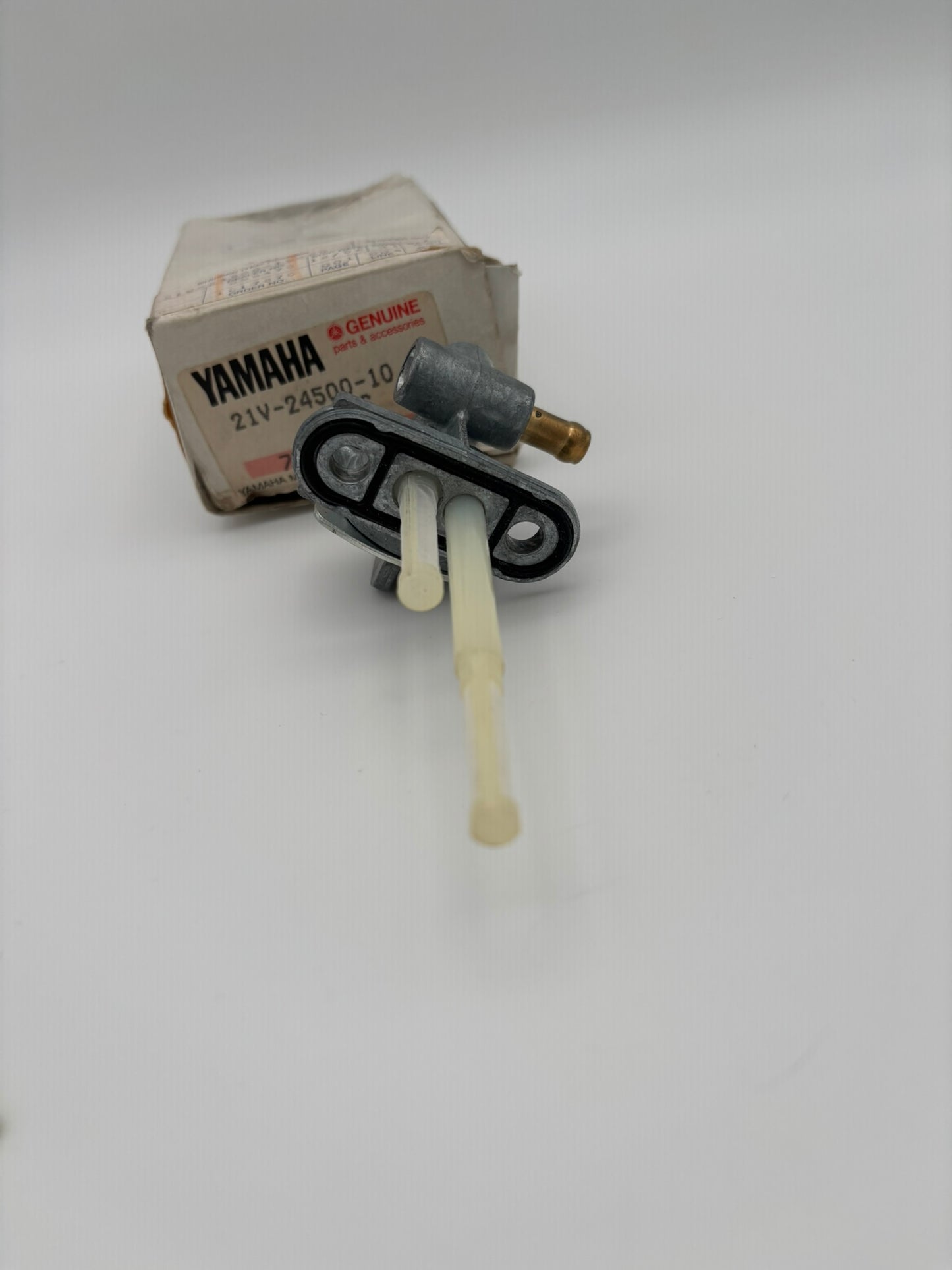 YAMAHA FUEL COCK ASSY (SUB 3JN-24500-00-00 3JN-24500-10-00 ) 21V-24500-10-00 Y19